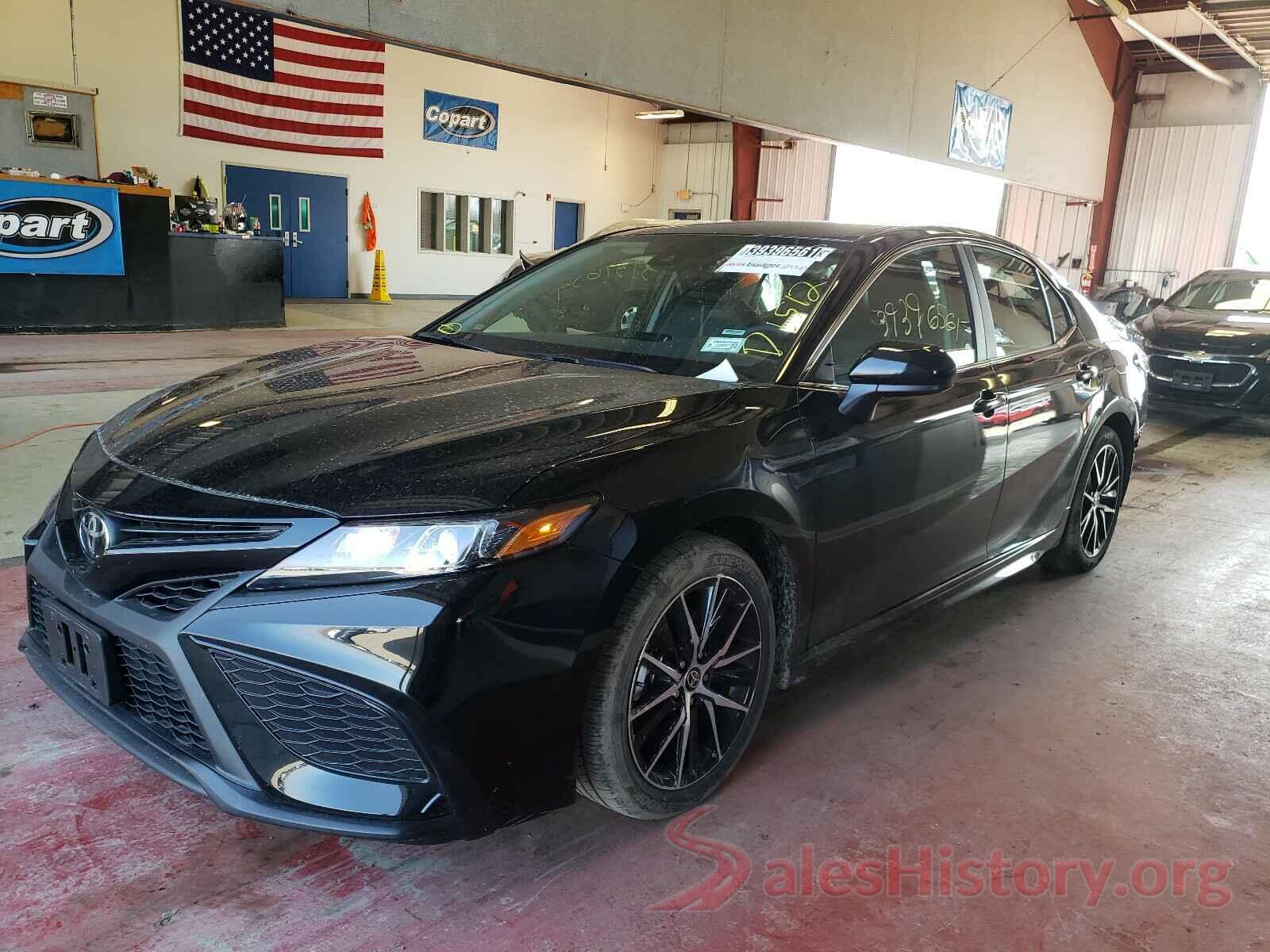 4T1G11AK4MU559840 2021 TOYOTA CAMRY