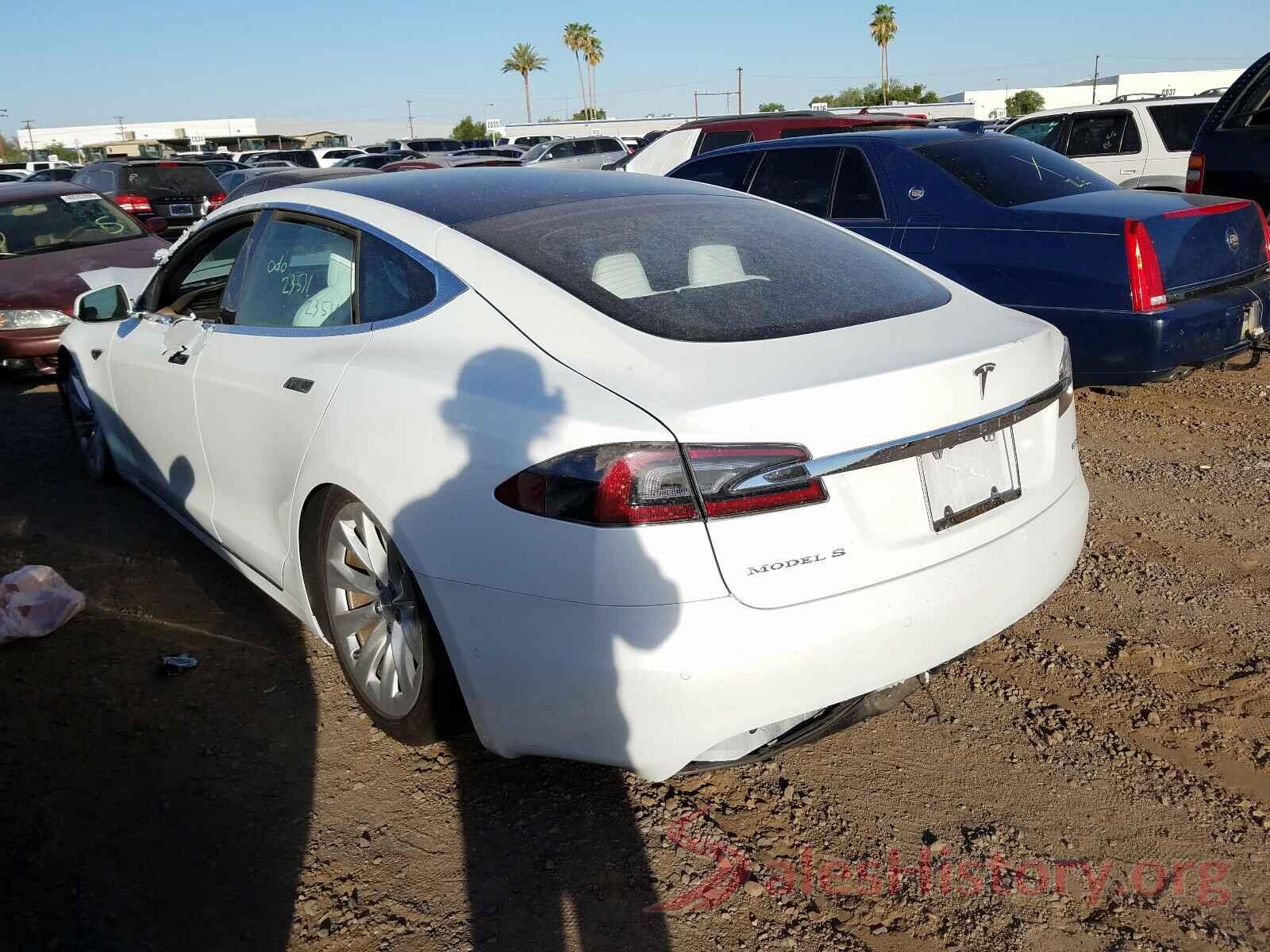 5YJSA1E27JF262588 2018 TESLA MODEL S