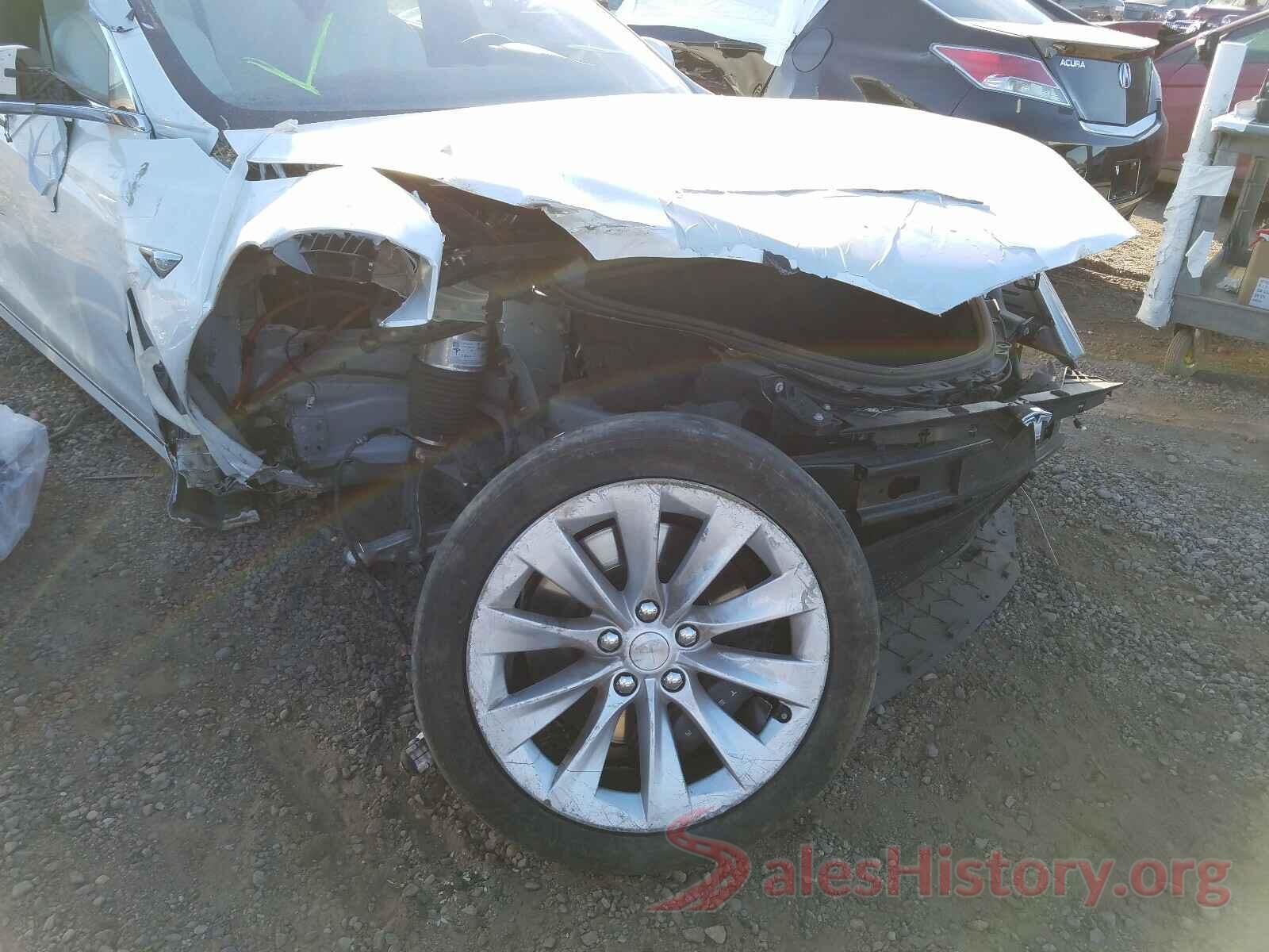 5YJSA1E27JF262588 2018 TESLA MODEL S