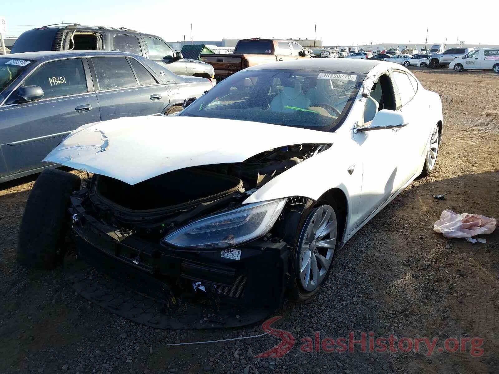 5YJSA1E27JF262588 2018 TESLA MODEL S