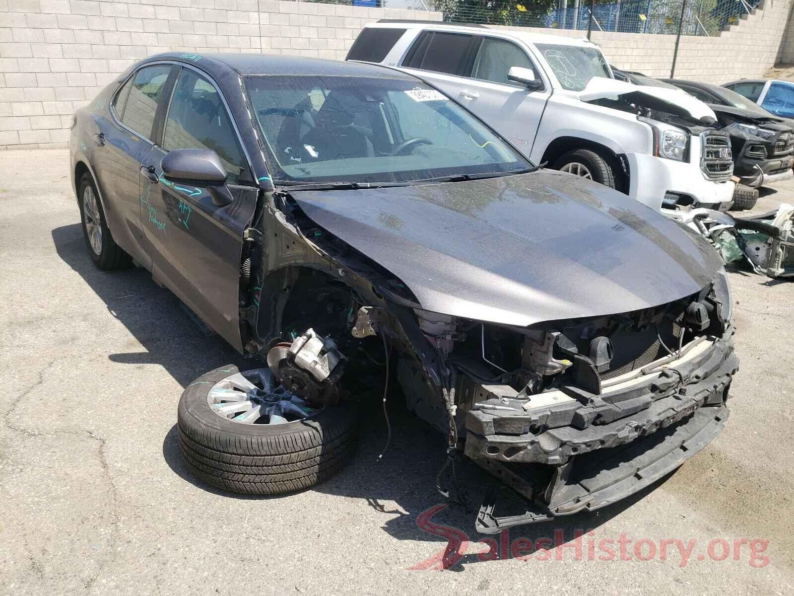 4T1B11HKXJU127247 2018 TOYOTA CAMRY