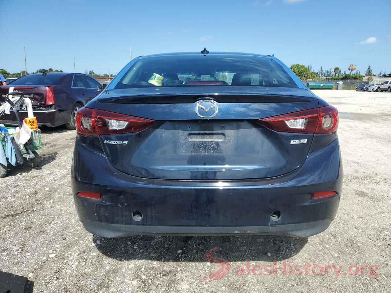 3MZBN1V31JM228412 2018 MAZDA 3