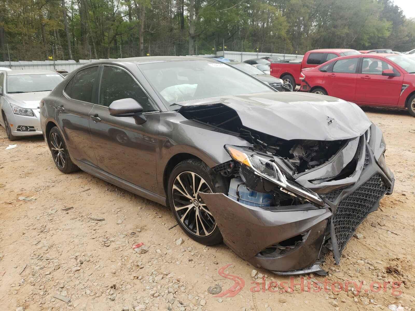 4T1B11HKXJU134537 2018 TOYOTA CAMRY