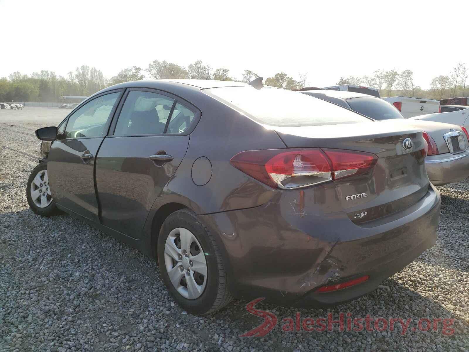 3KPFK4A7XHE153754 2017 KIA FORTE