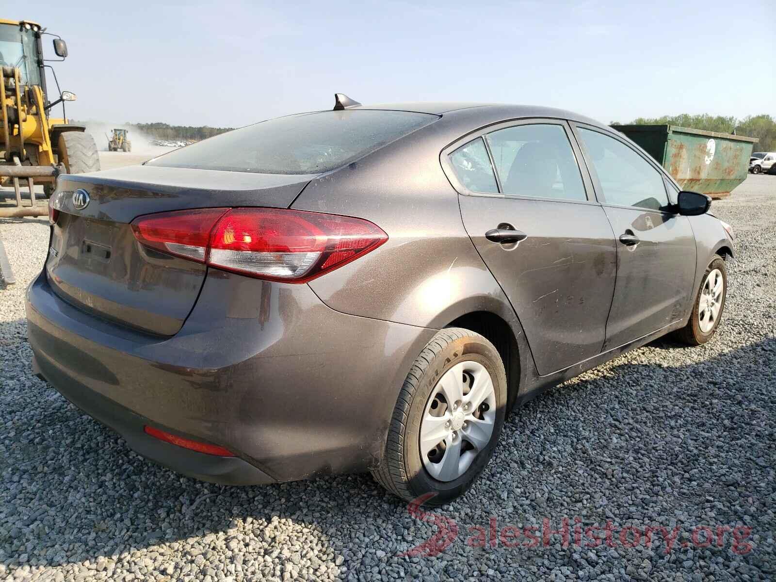 3KPFK4A7XHE153754 2017 KIA FORTE