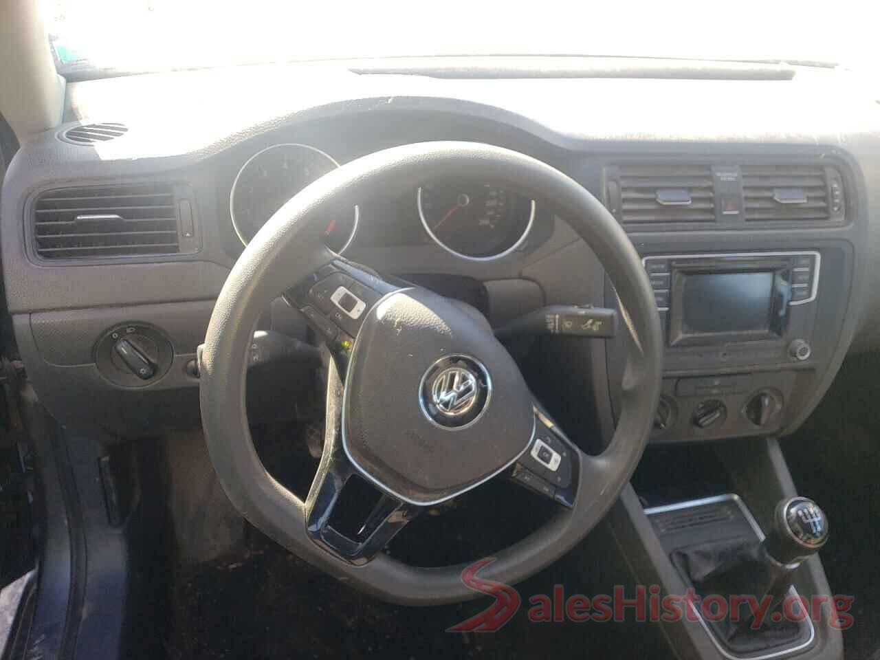 3VW167AJ2GM302235 2016 VOLKSWAGEN JETTA