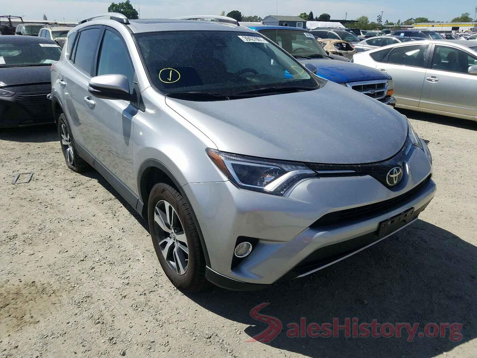 2T3RFREVXJW811395 2018 TOYOTA RAV4