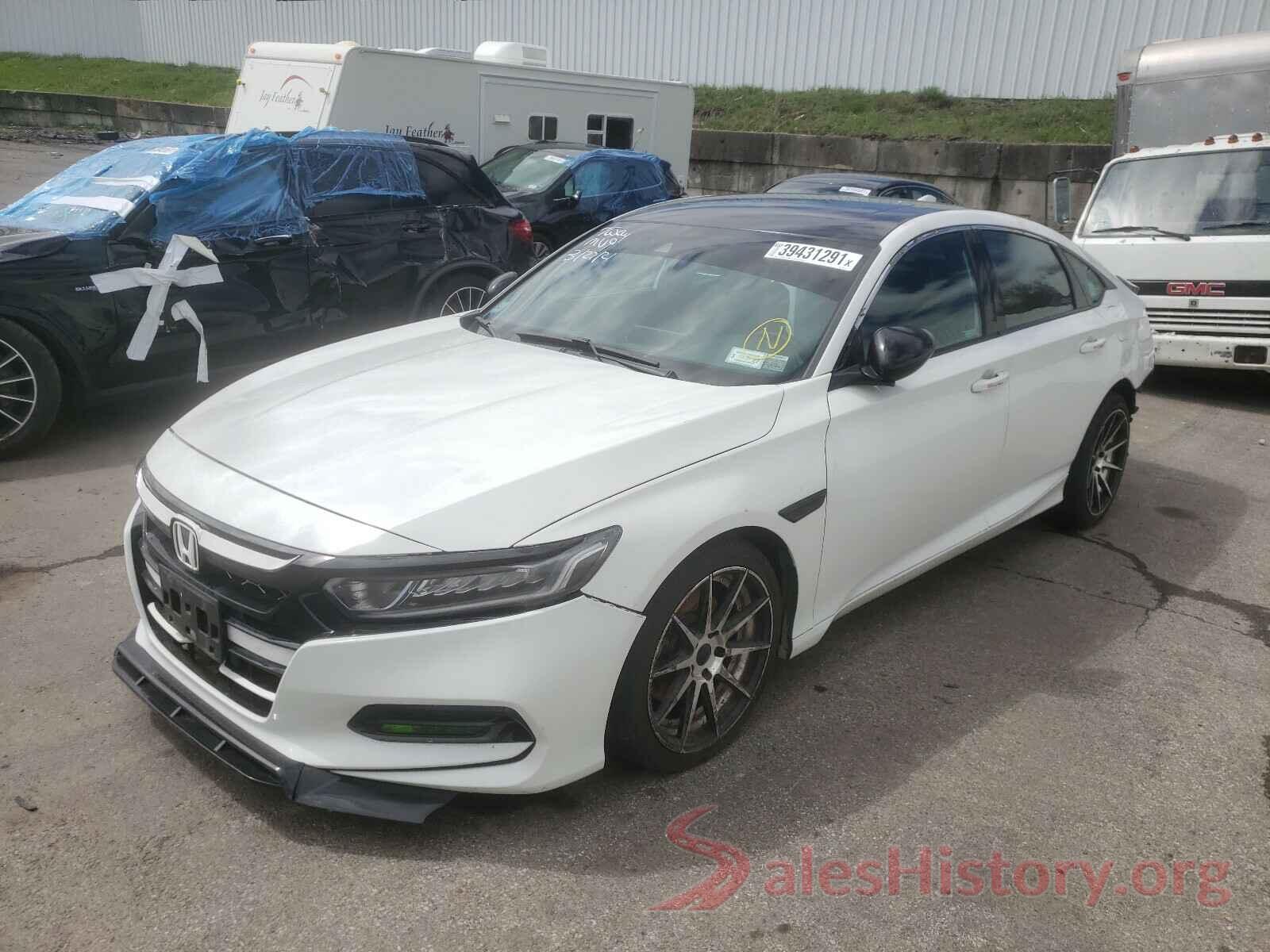 1HGCV2F31JA029189 2018 HONDA ACCORD