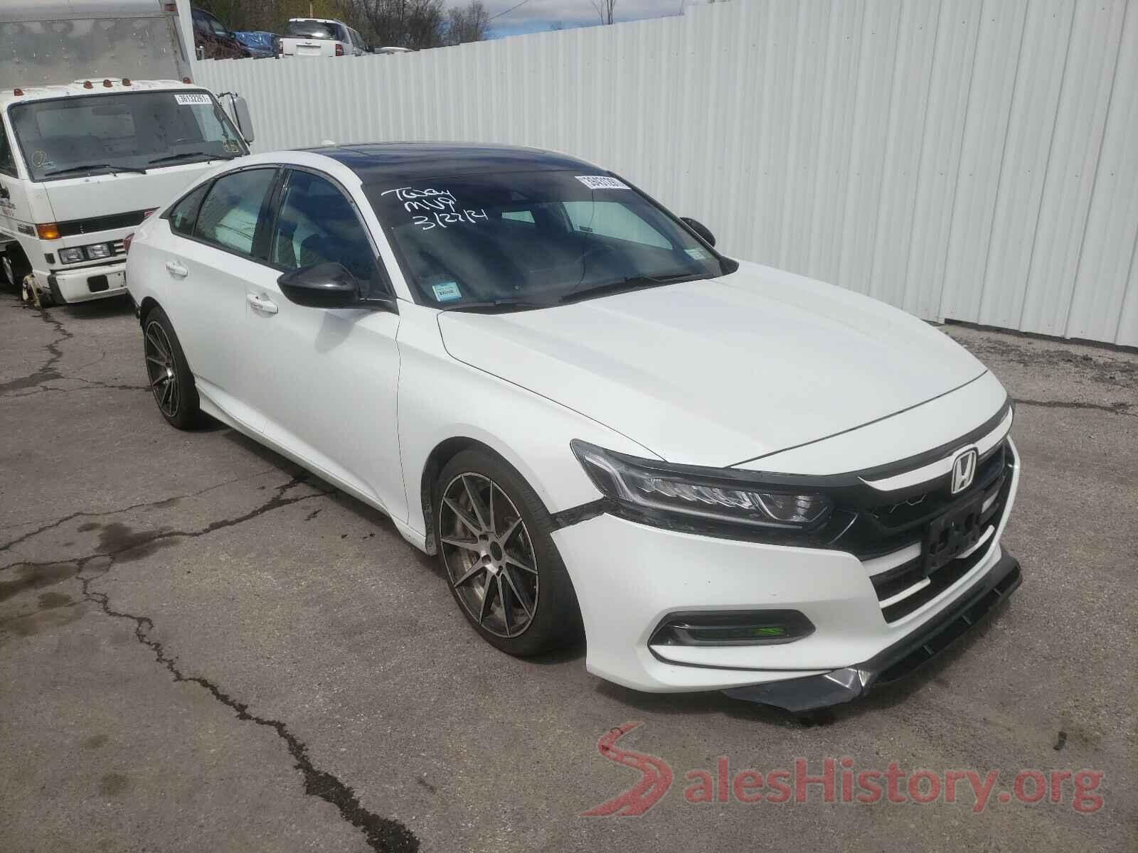 1HGCV2F31JA029189 2018 HONDA ACCORD