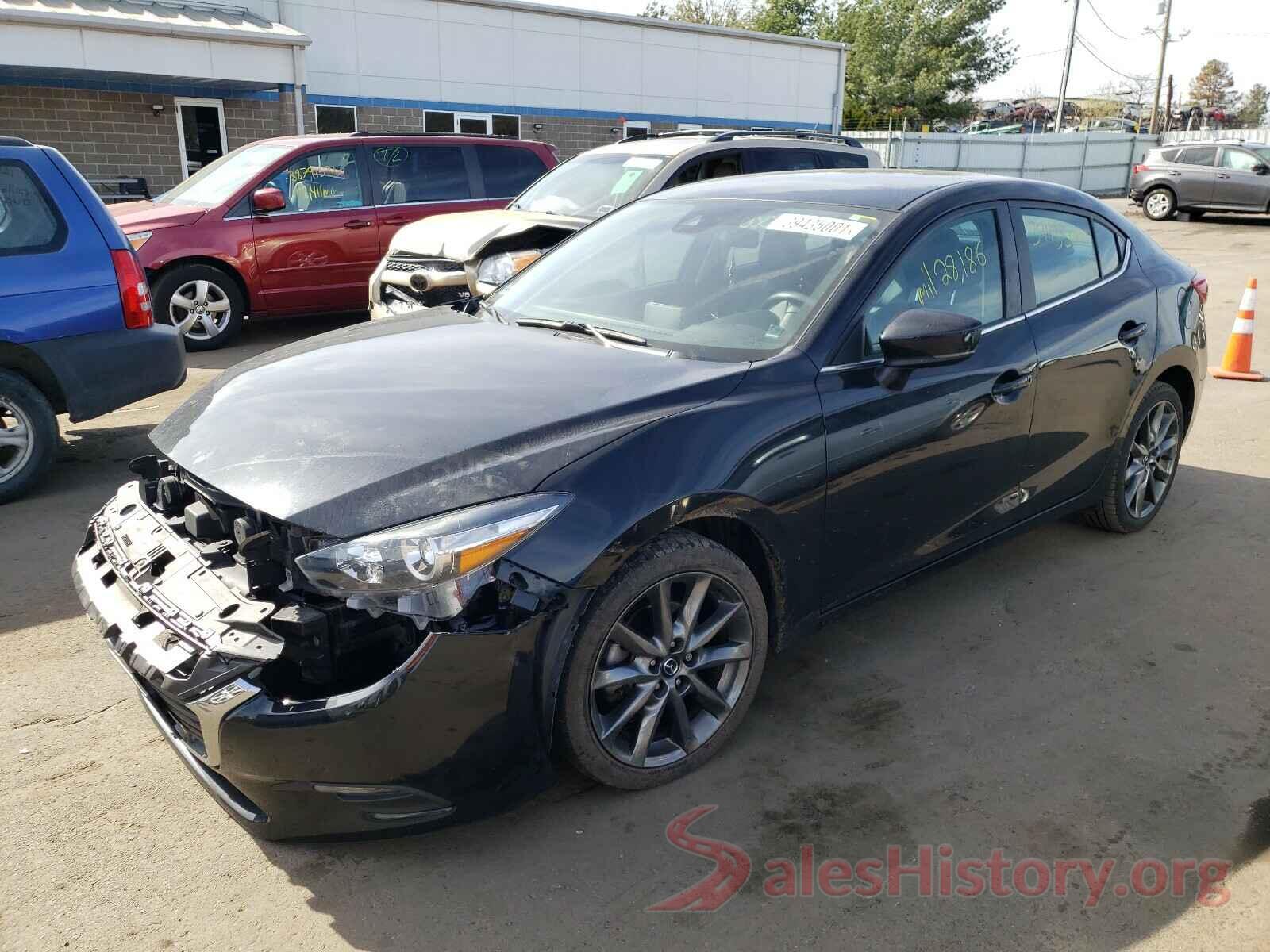 3MZBN1V35JM213735 2018 MAZDA 3