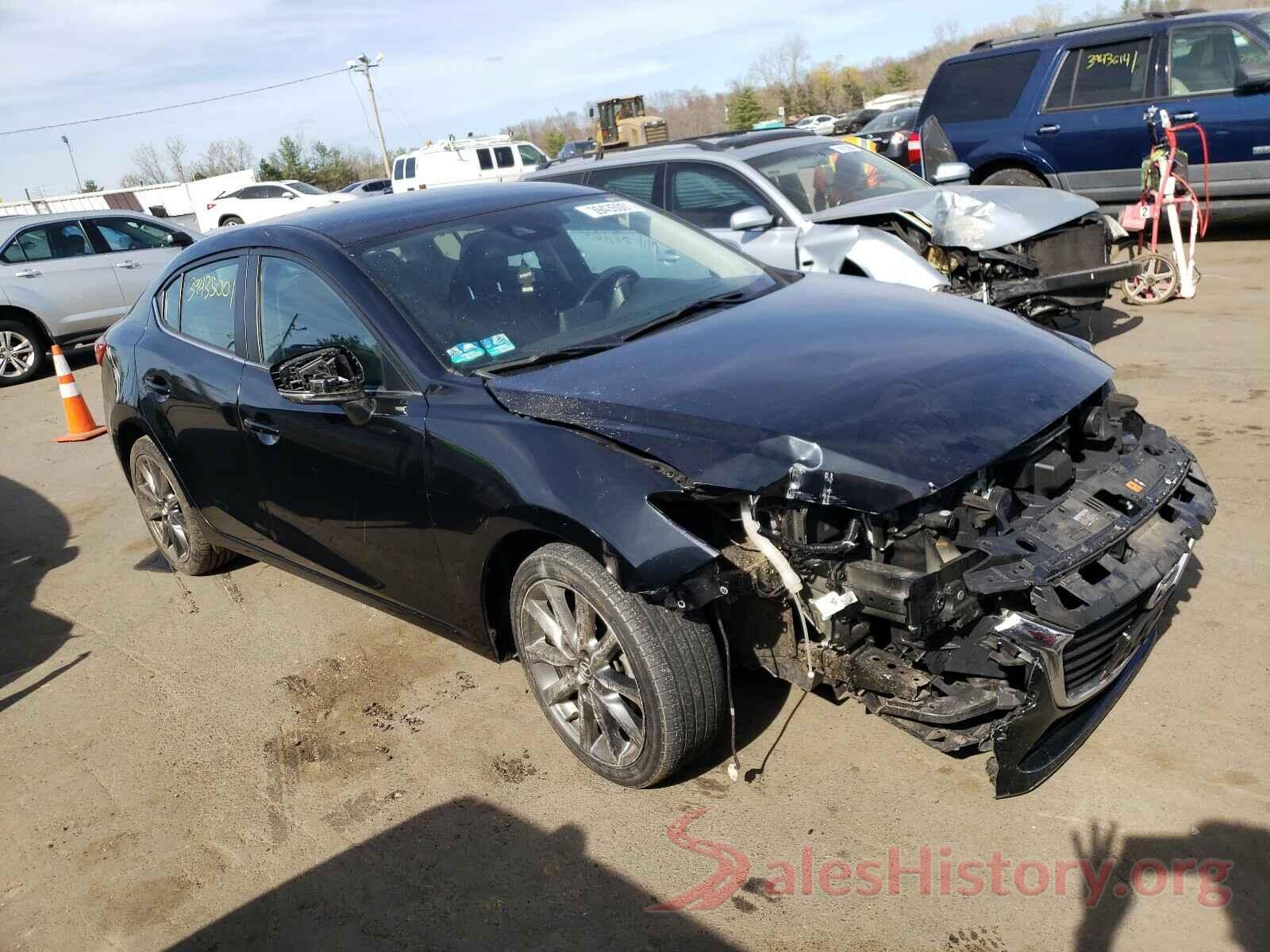 3MZBN1V35JM213735 2018 MAZDA 3