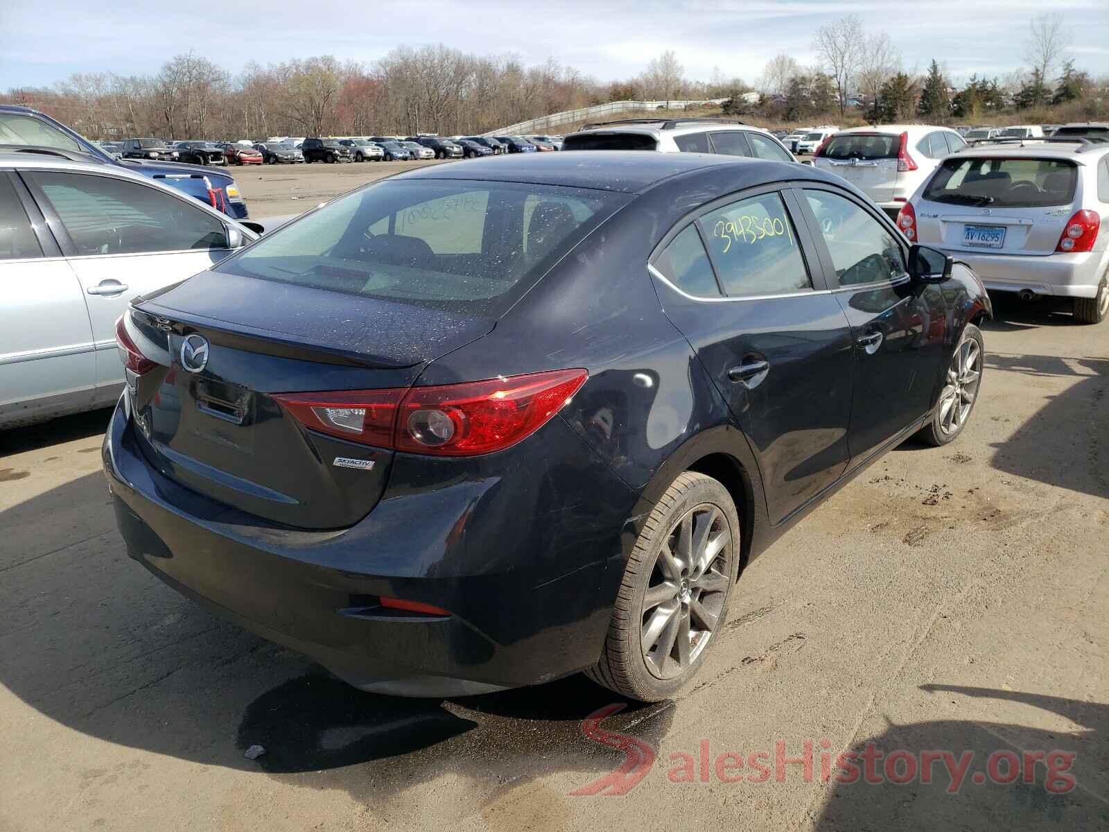 3MZBN1V35JM213735 2018 MAZDA 3