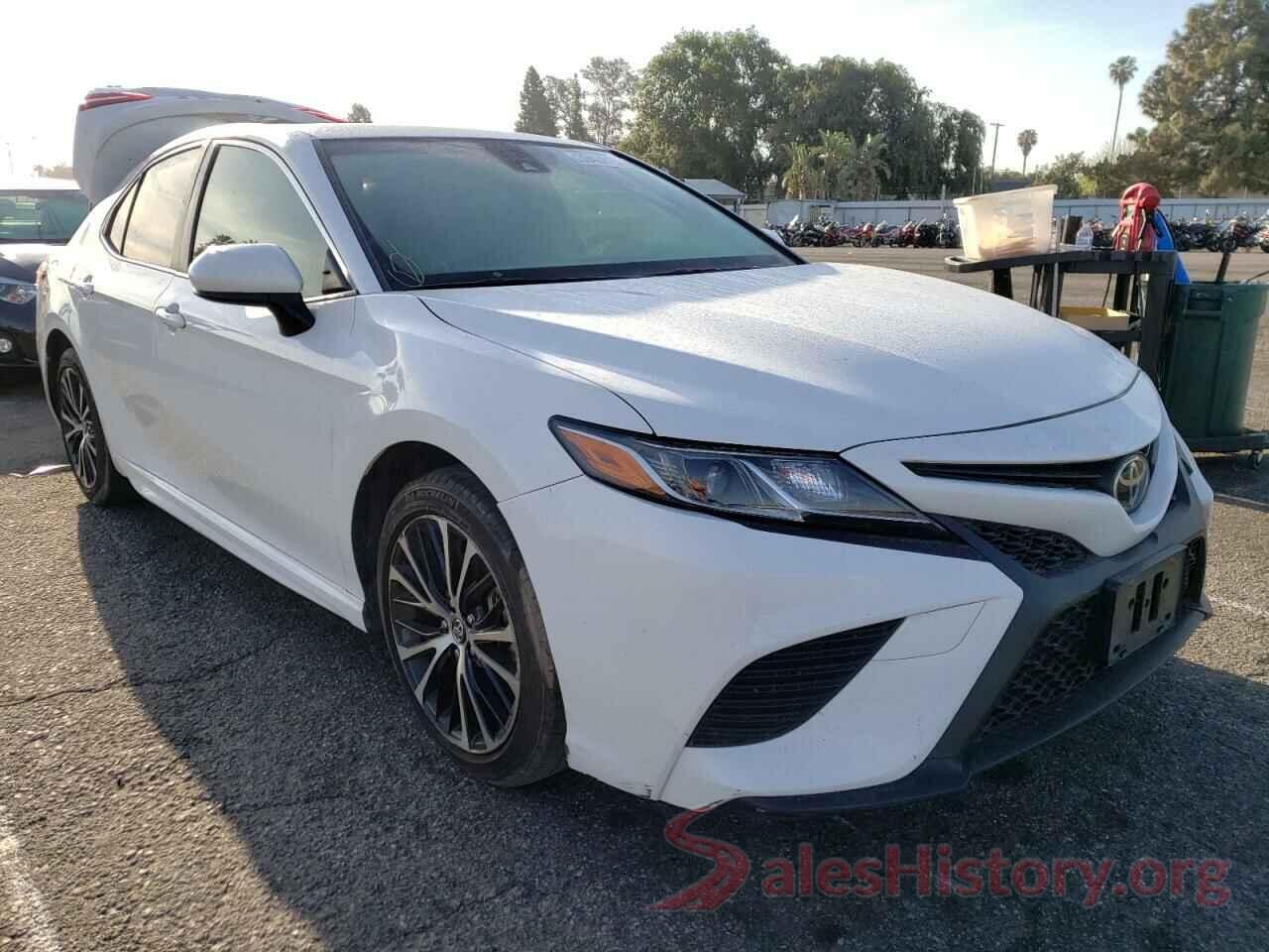 JTNB11HK6J3027216 2018 TOYOTA CAMRY