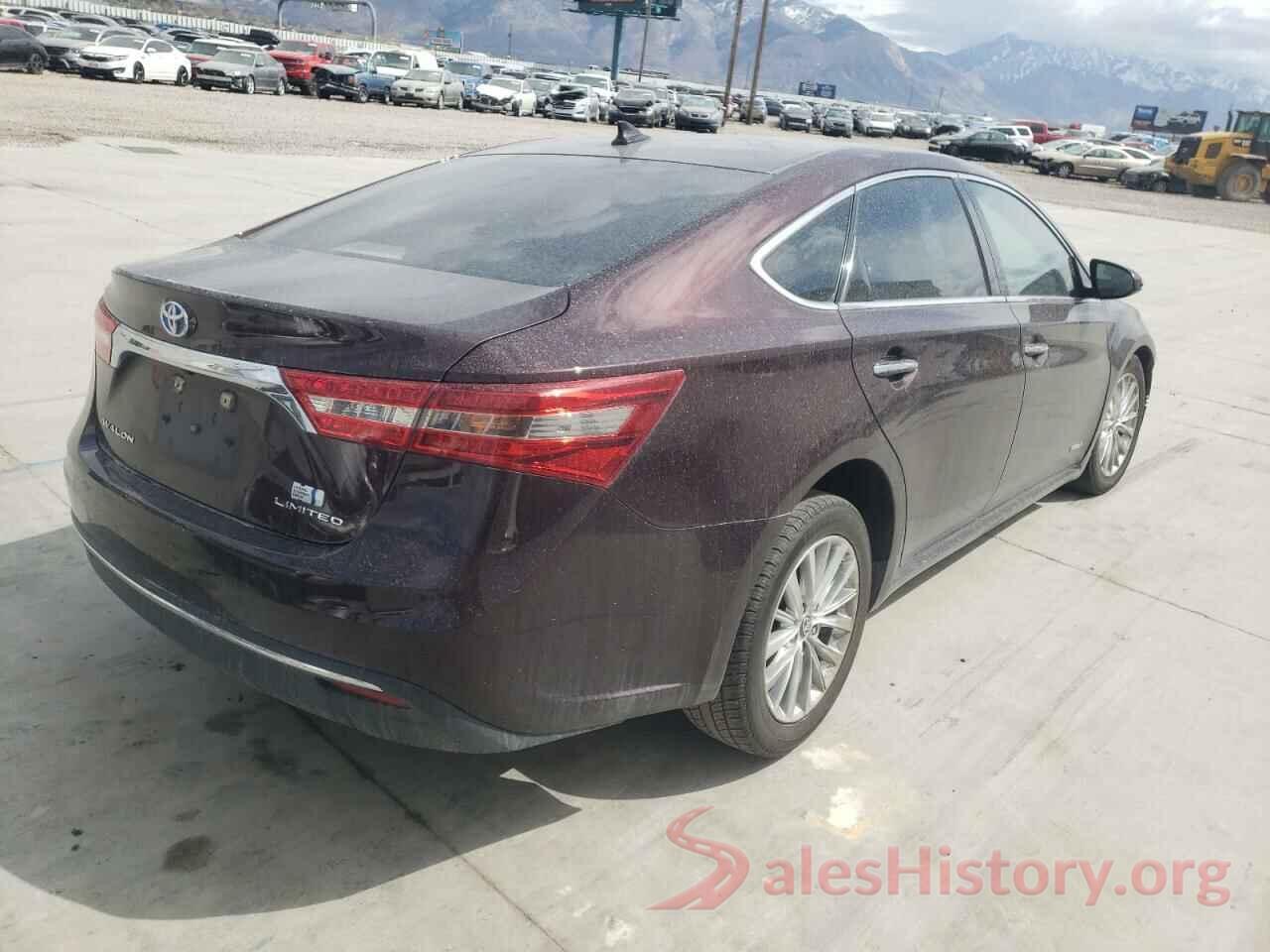 4T1BD1EB2JU063538 2018 TOYOTA AVALON