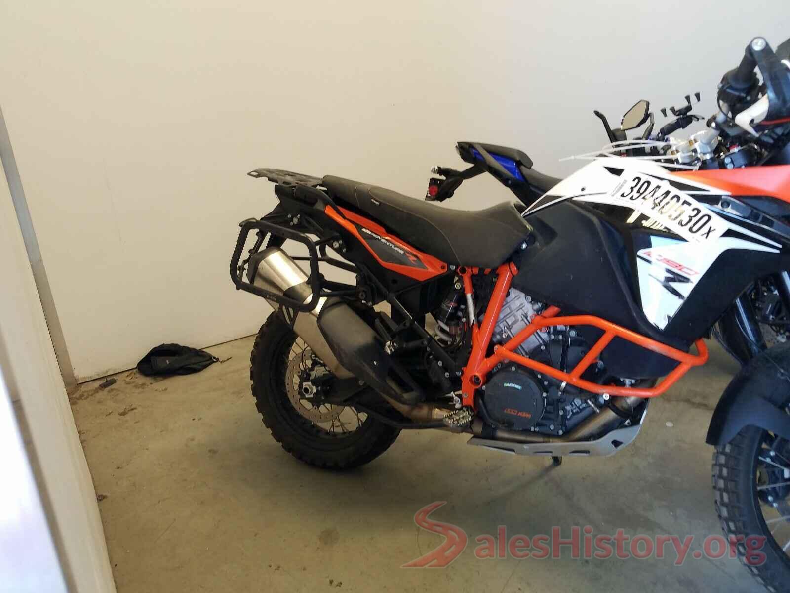 VBKV49400KM905907 2019 KTM MOTORCYCLE