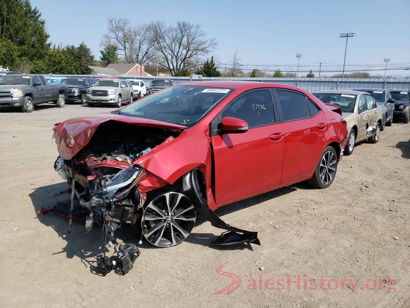 2T1BURHE4JC021555 2018 TOYOTA COROLLA