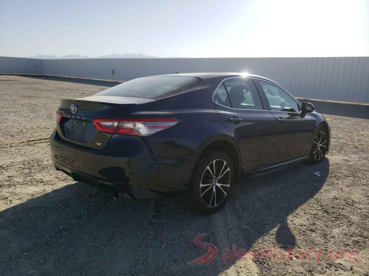 4T1B11HK5JU621497 2018 TOYOTA CAMRY