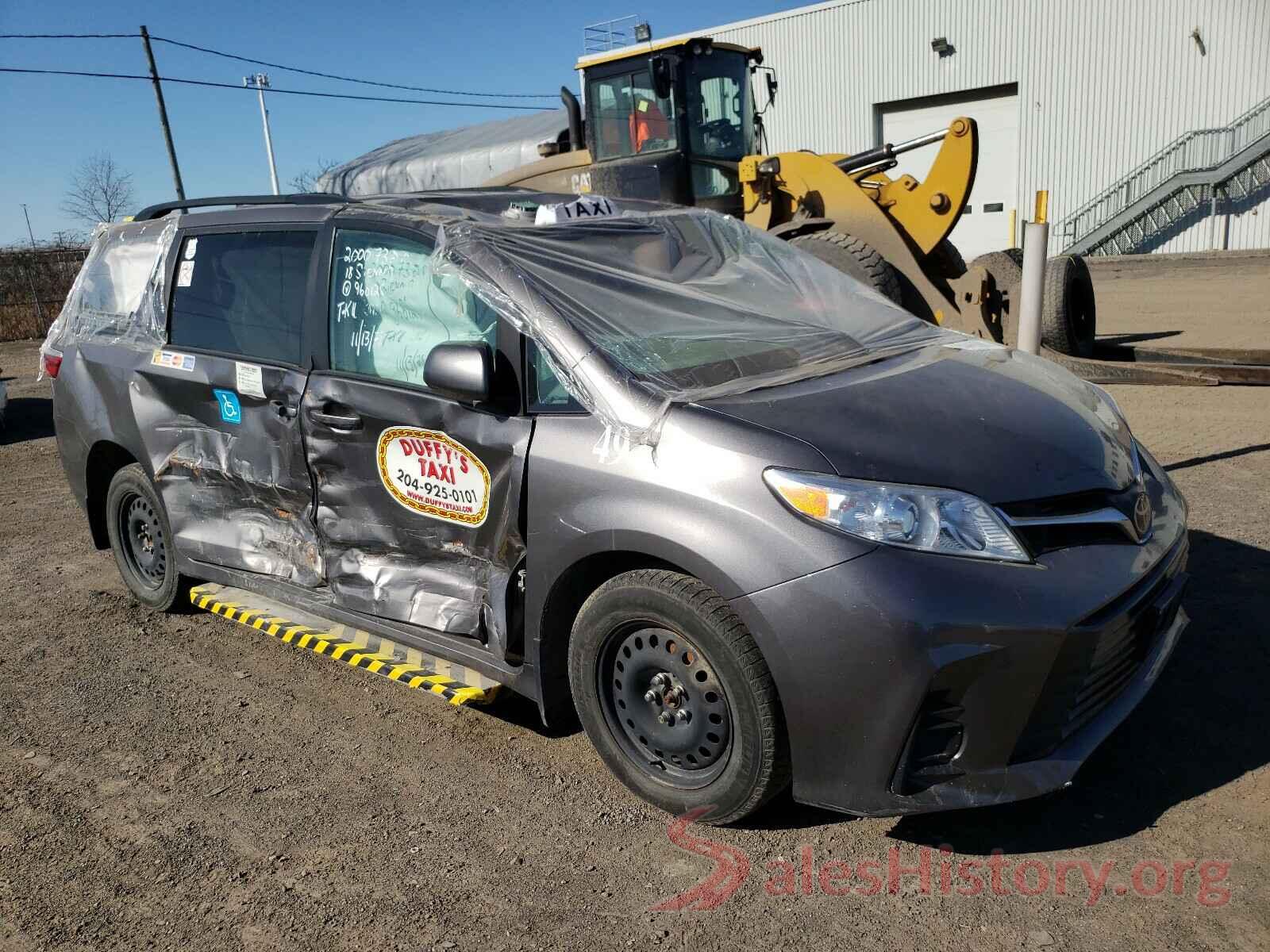 5TDKZ3DC3JS960125 2018 TOYOTA SIENNA