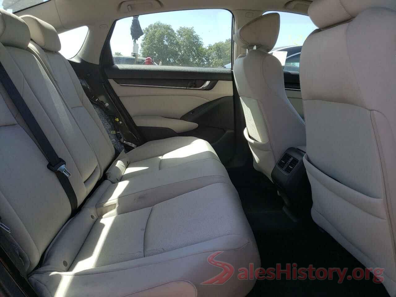 1HGCV1F42JA040558 2018 HONDA ACCORD