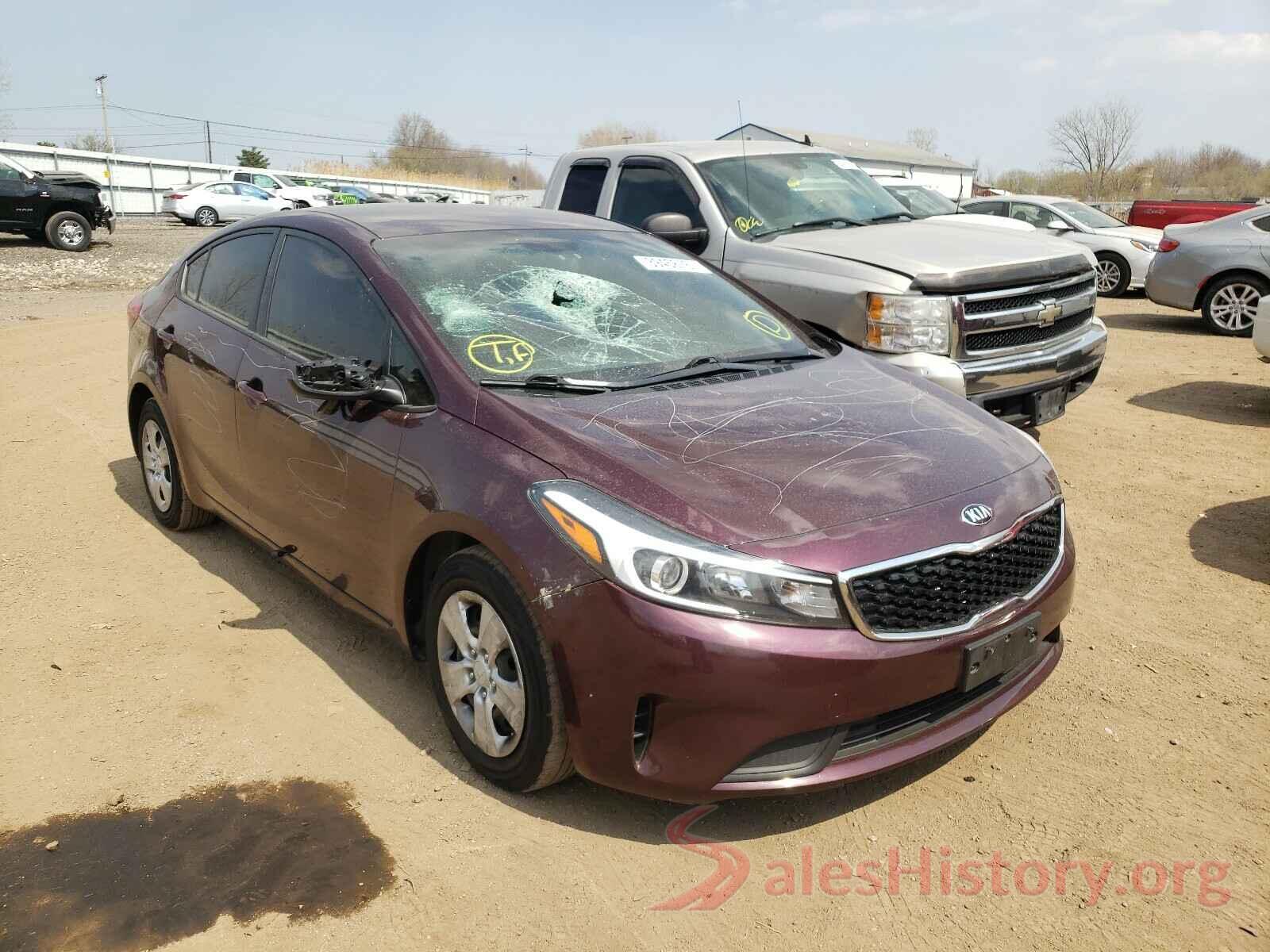 3KPFK4A77JE193652 2018 KIA FORTE