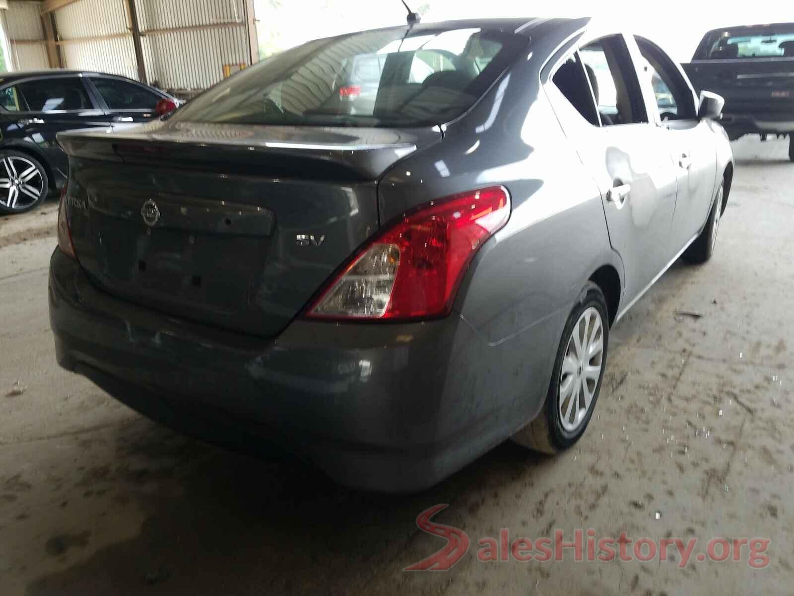 3N1CN7AP7JL880446 2018 NISSAN VERSA