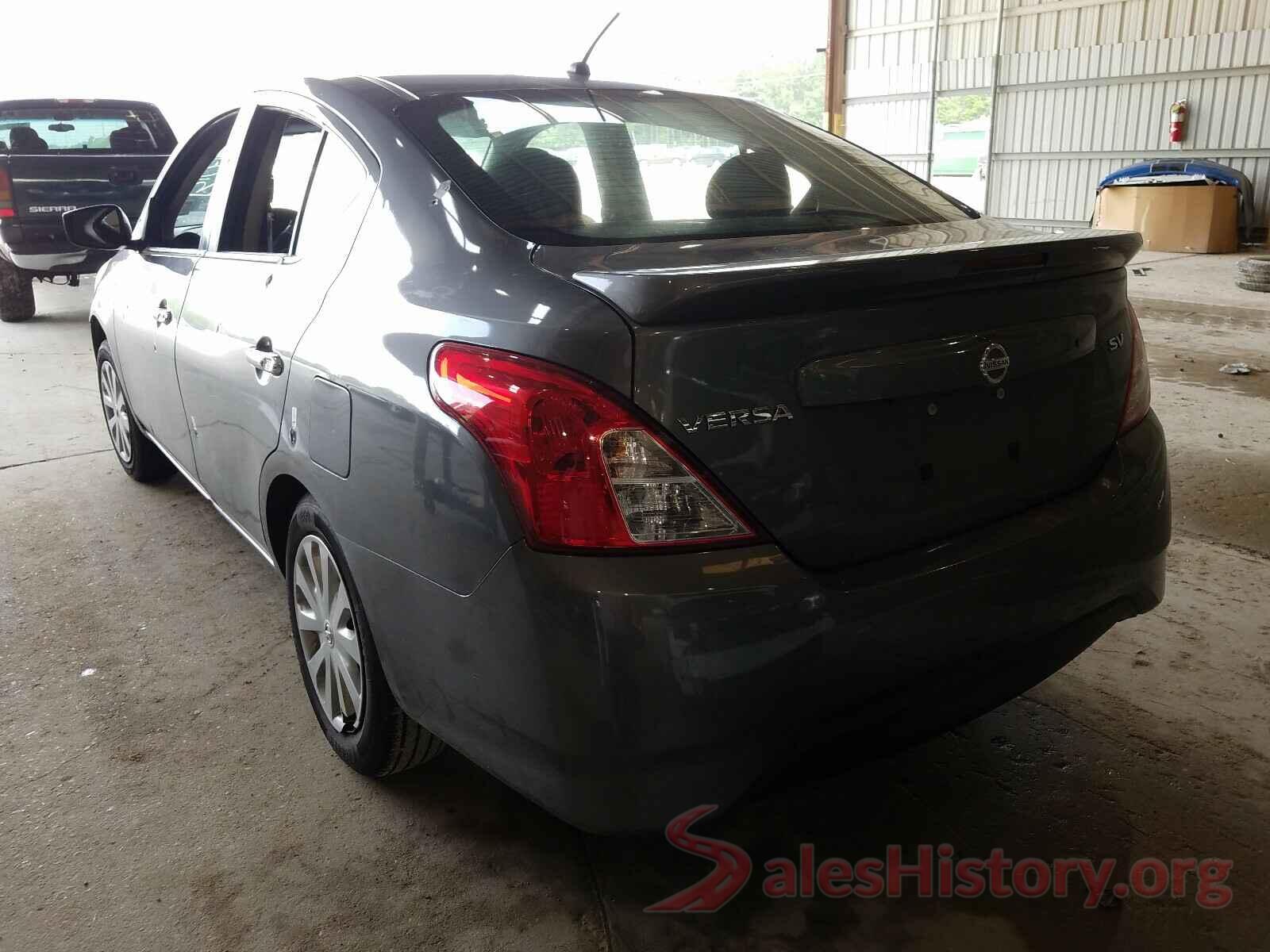 3N1CN7AP7JL880446 2018 NISSAN VERSA