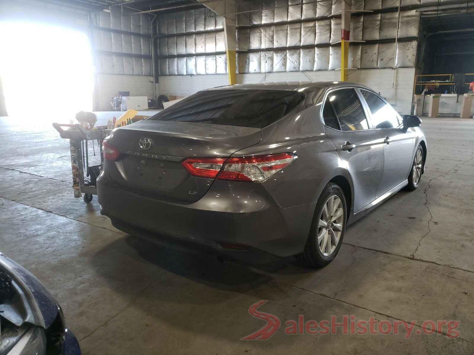 4T1B11HK3JU604262 2018 TOYOTA CAMRY