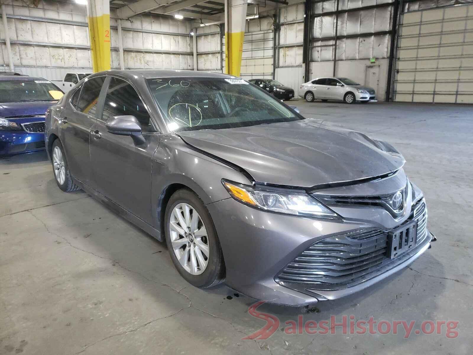 4T1B11HK3JU604262 2018 TOYOTA CAMRY