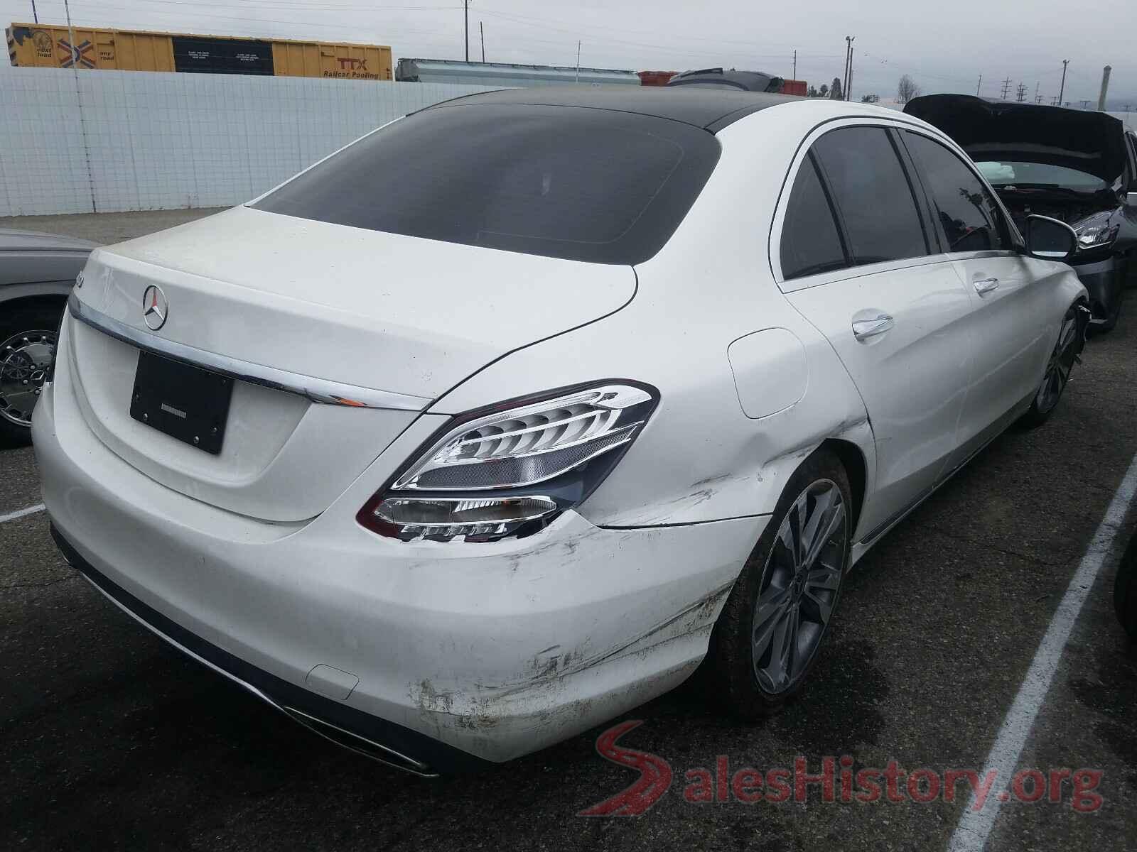 55SWF4JB0JU262781 2018 MERCEDES-BENZ C CLASS