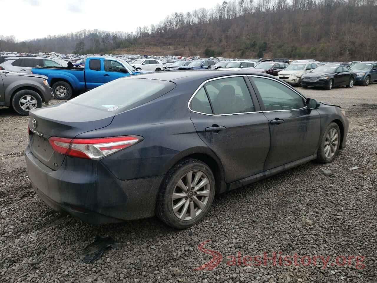 4T1B11HK1JU558088 2018 TOYOTA CAMRY