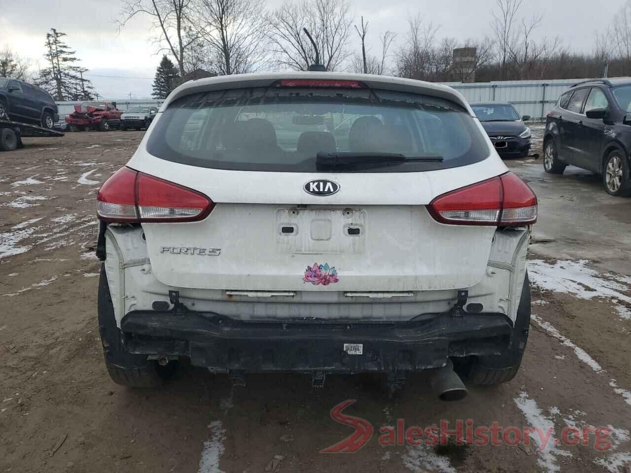 KNAFK5A89H5673628 2017 KIA FORTE