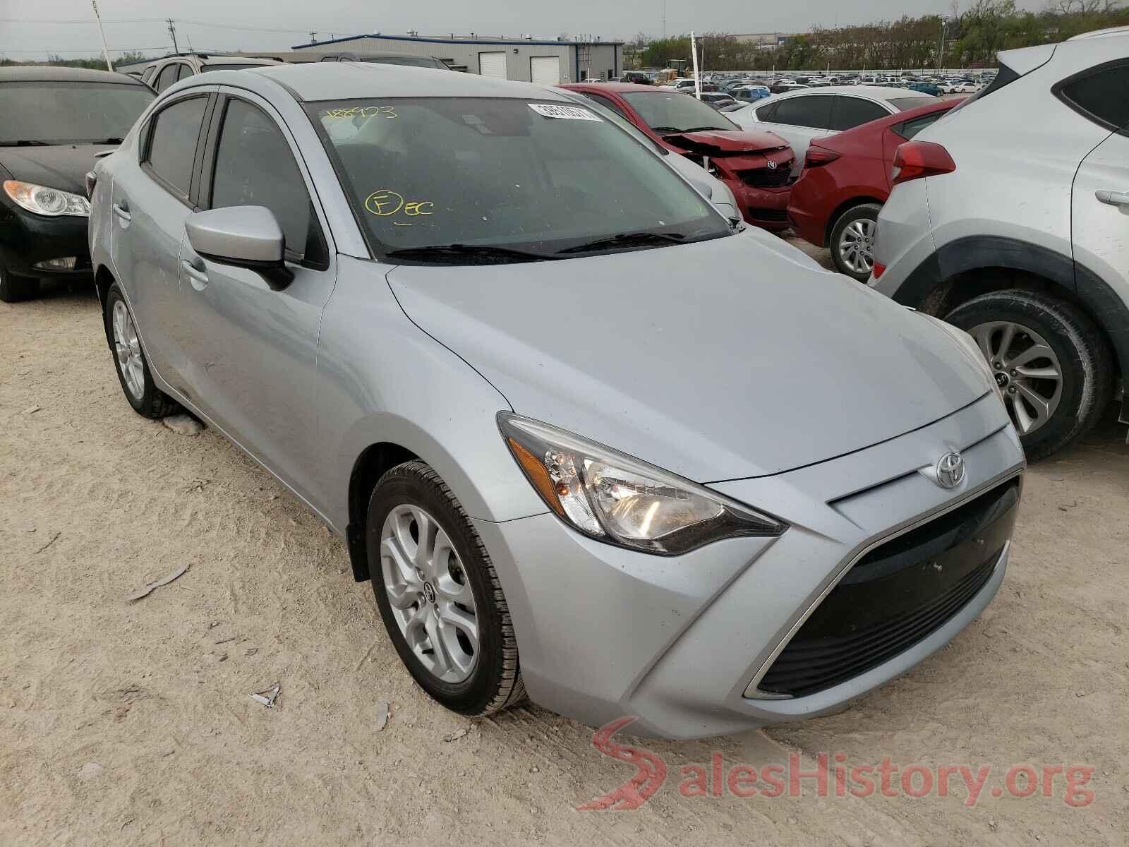 3MYDLBYVXHY188923 2017 TOYOTA YARIS