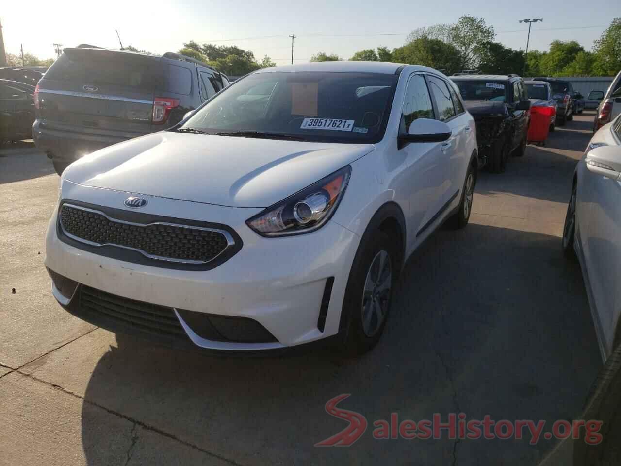 KNDCB3LC8K5290881 2019 KIA NIRO