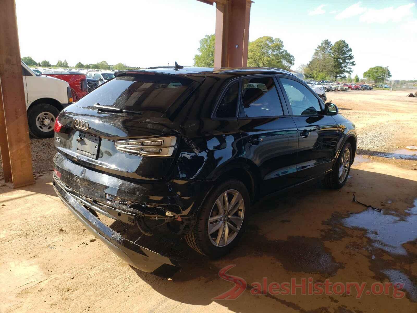 WA1BCCFS2JR023958 2018 AUDI Q3