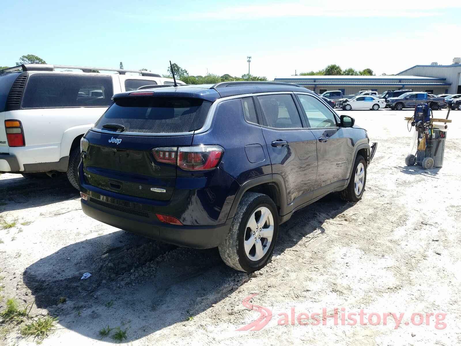 3C4NJDBB2JT479454 2018 JEEP COMPASS