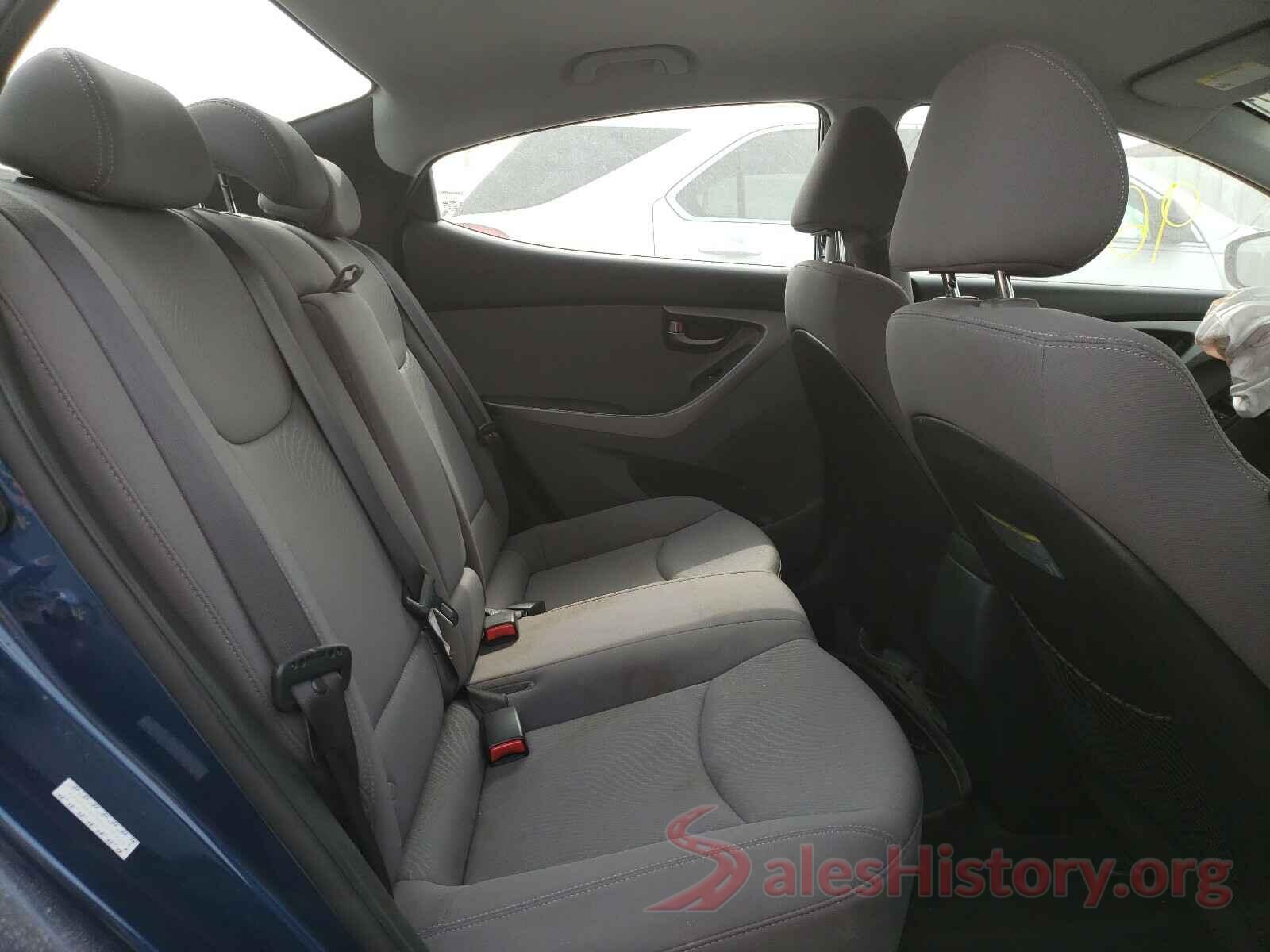 KMHDH4AE9GU516769 2016 HYUNDAI ELANTRA