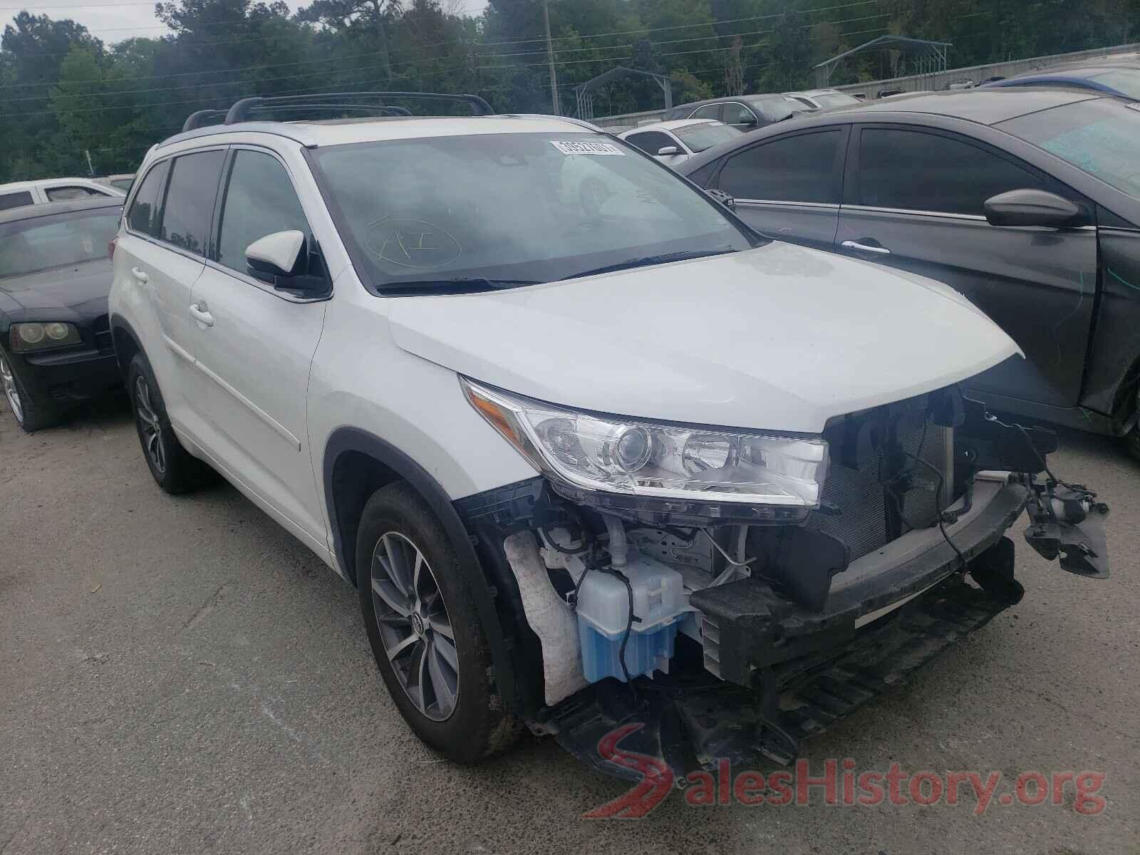 5TDKZRFH0JS287922 2018 TOYOTA HIGHLANDER