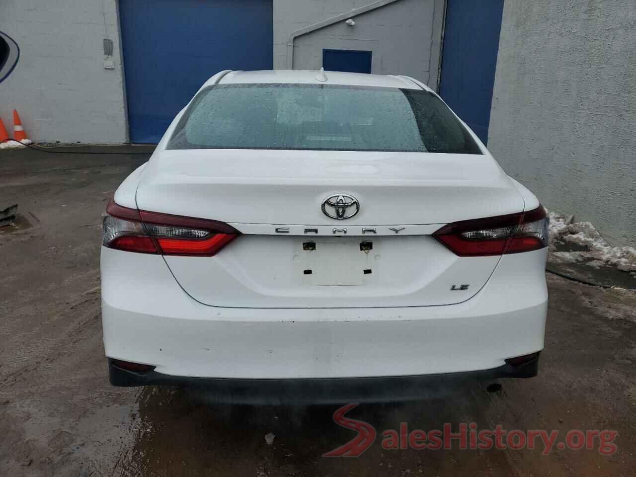 4T1C11AK8NU618758 2022 TOYOTA CAMRY