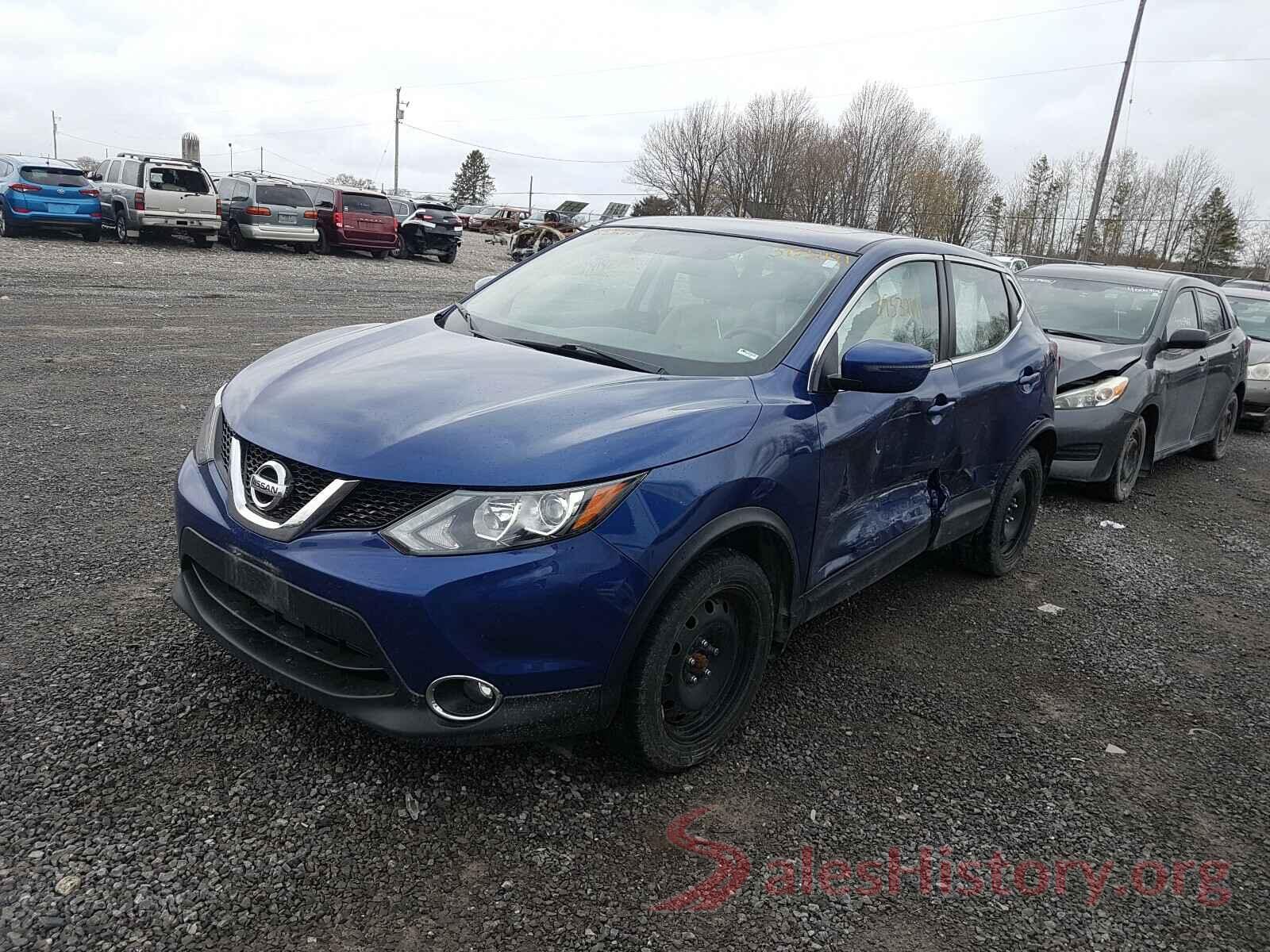 JN1BJ1CRXJW206773 2018 NISSAN ROGUE