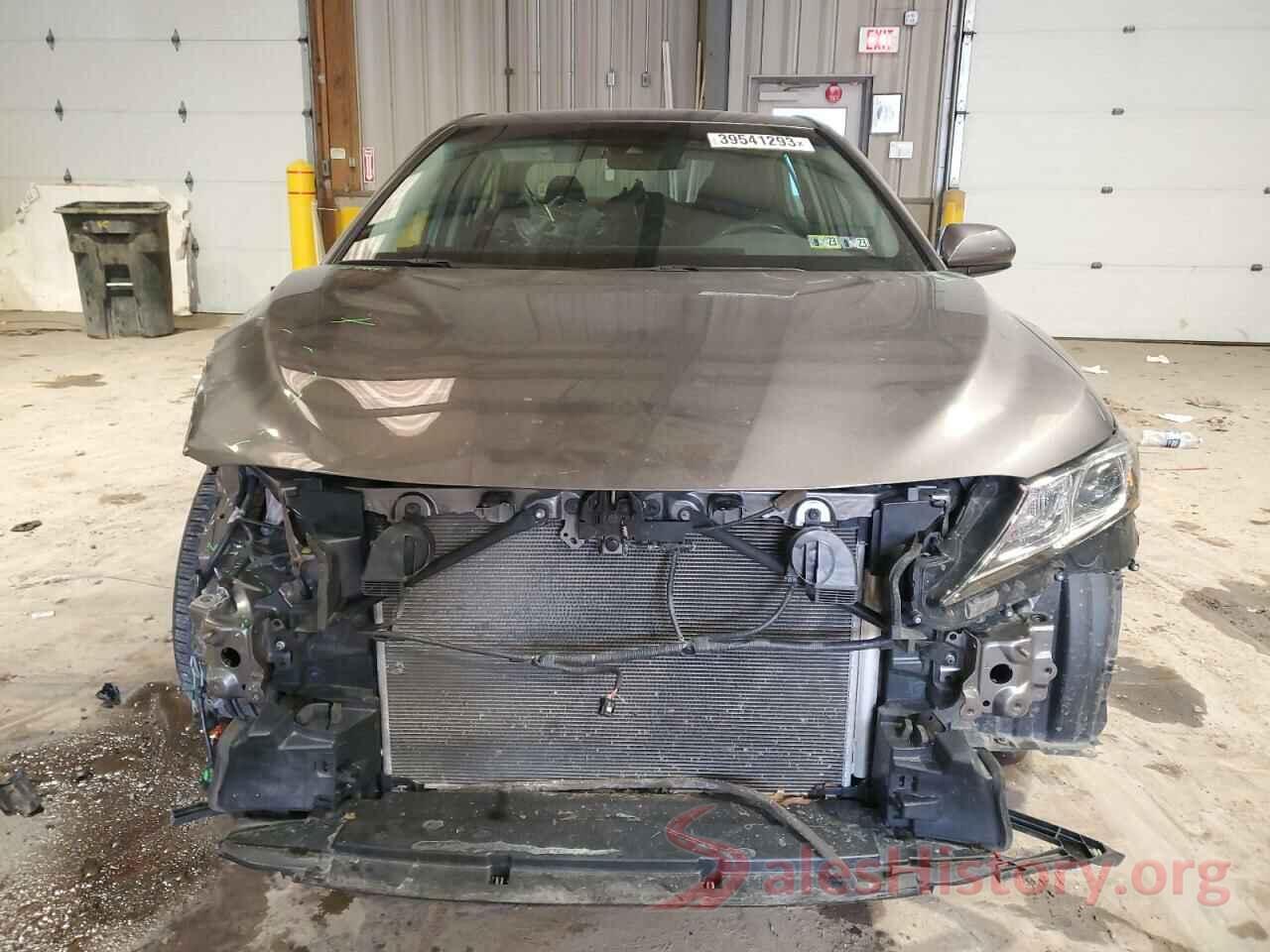 4T1B11HK3JU118535 2018 TOYOTA CAMRY