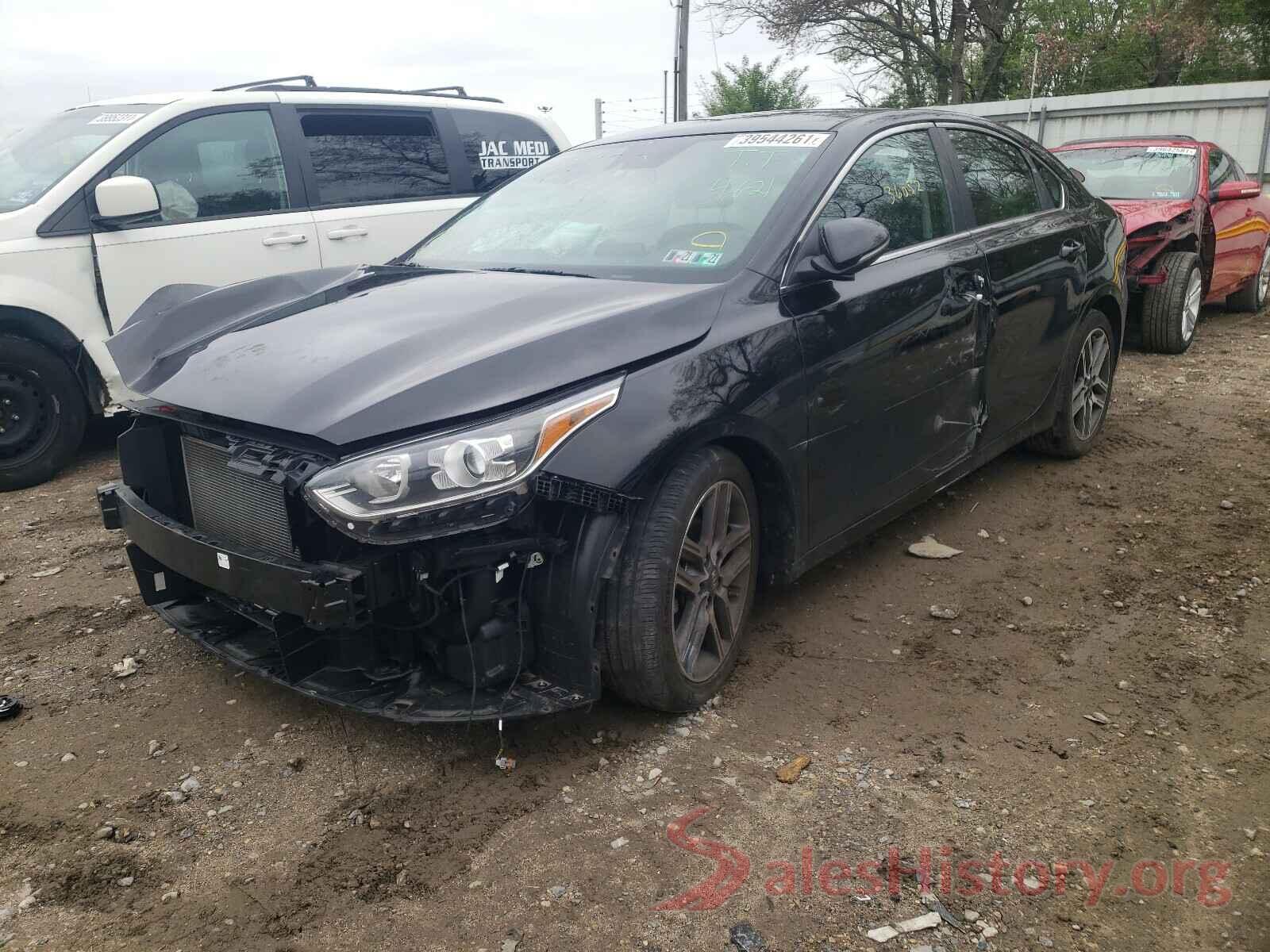 3KPF54AD2KE118484 2019 KIA FORTE