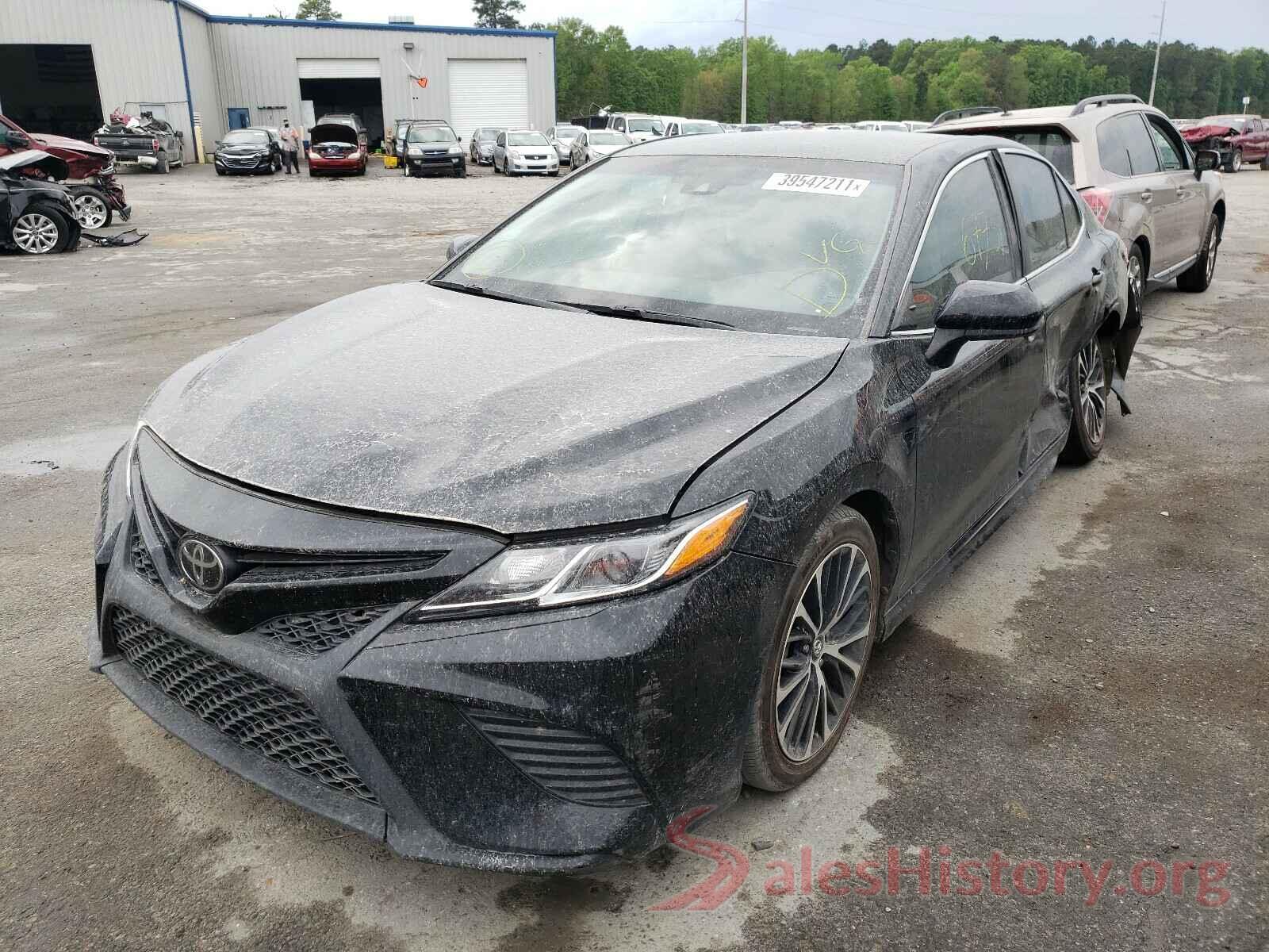 4T1B11HK8JU616617 2018 TOYOTA CAMRY