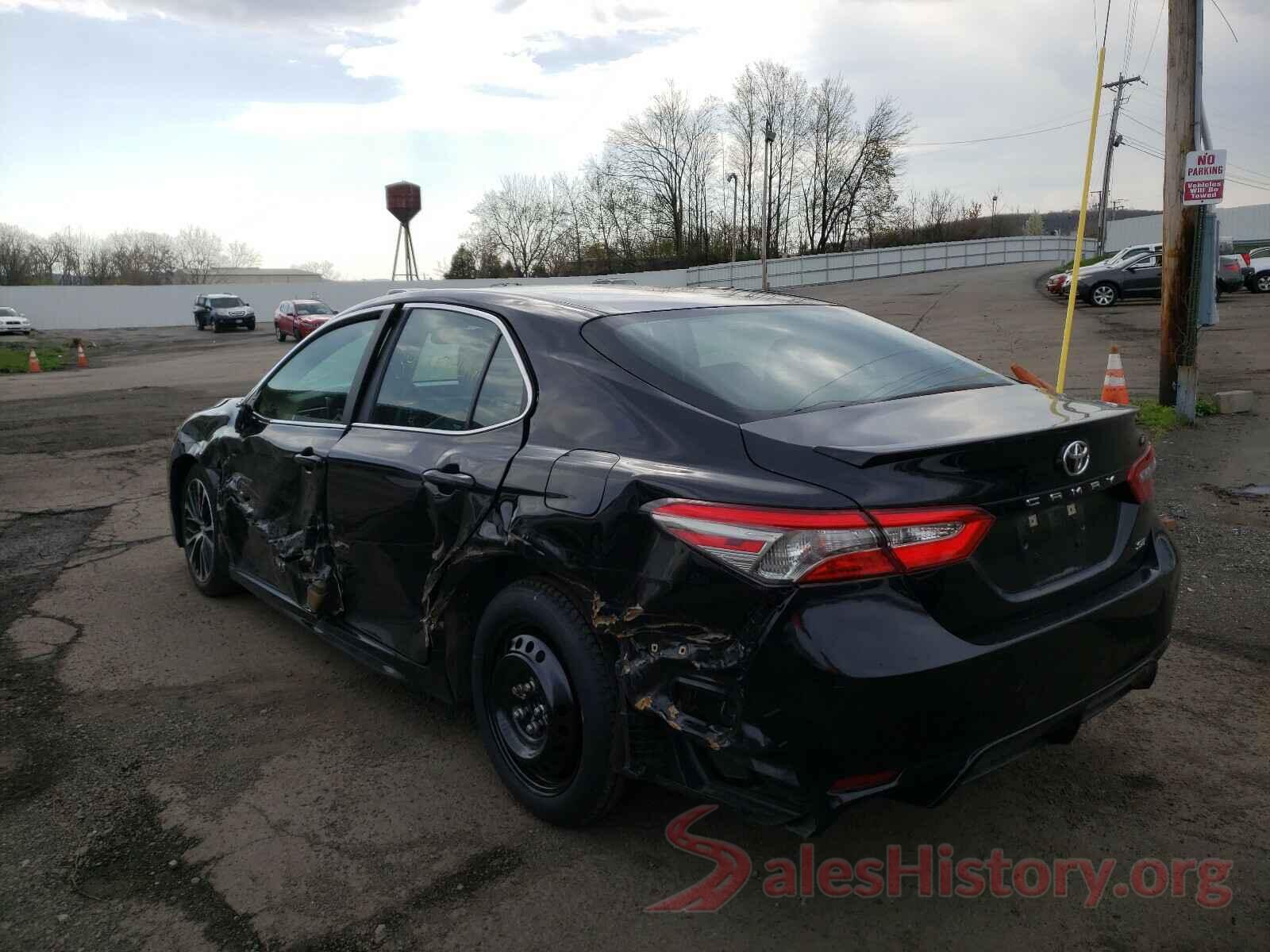 4T1B11HK1JU153381 2018 TOYOTA CAMRY