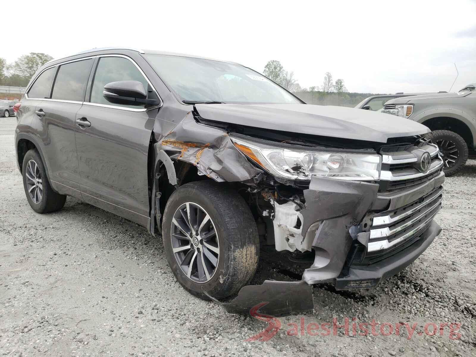 5TDKZRFHXJS527137 2018 TOYOTA HIGHLANDER