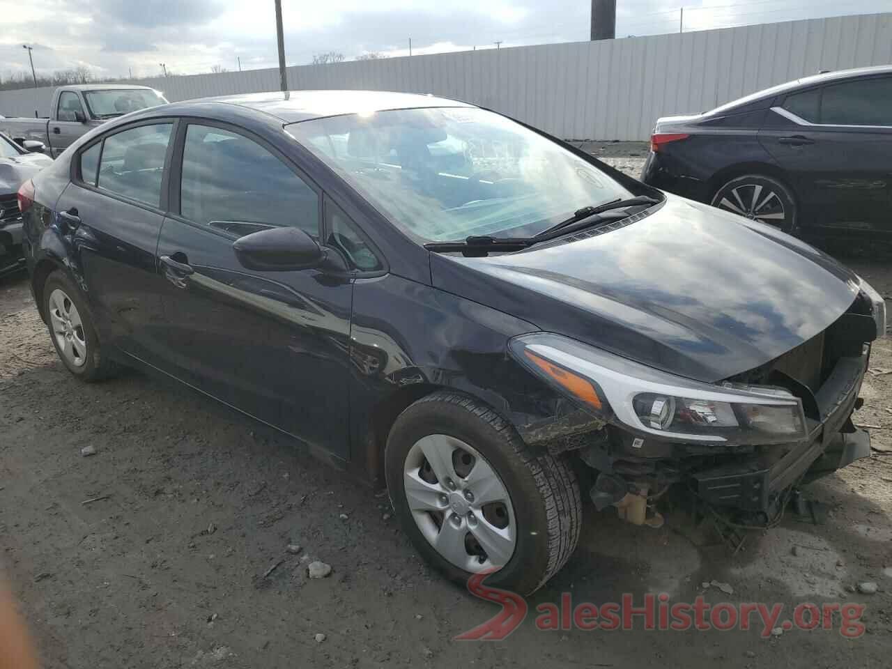 3KPFK4A7XHE136968 2017 KIA FORTE