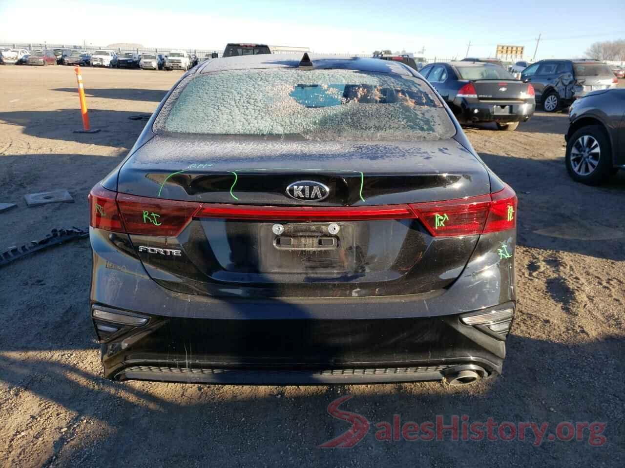 3KPF24AD2ME384177 2021 KIA FORTE