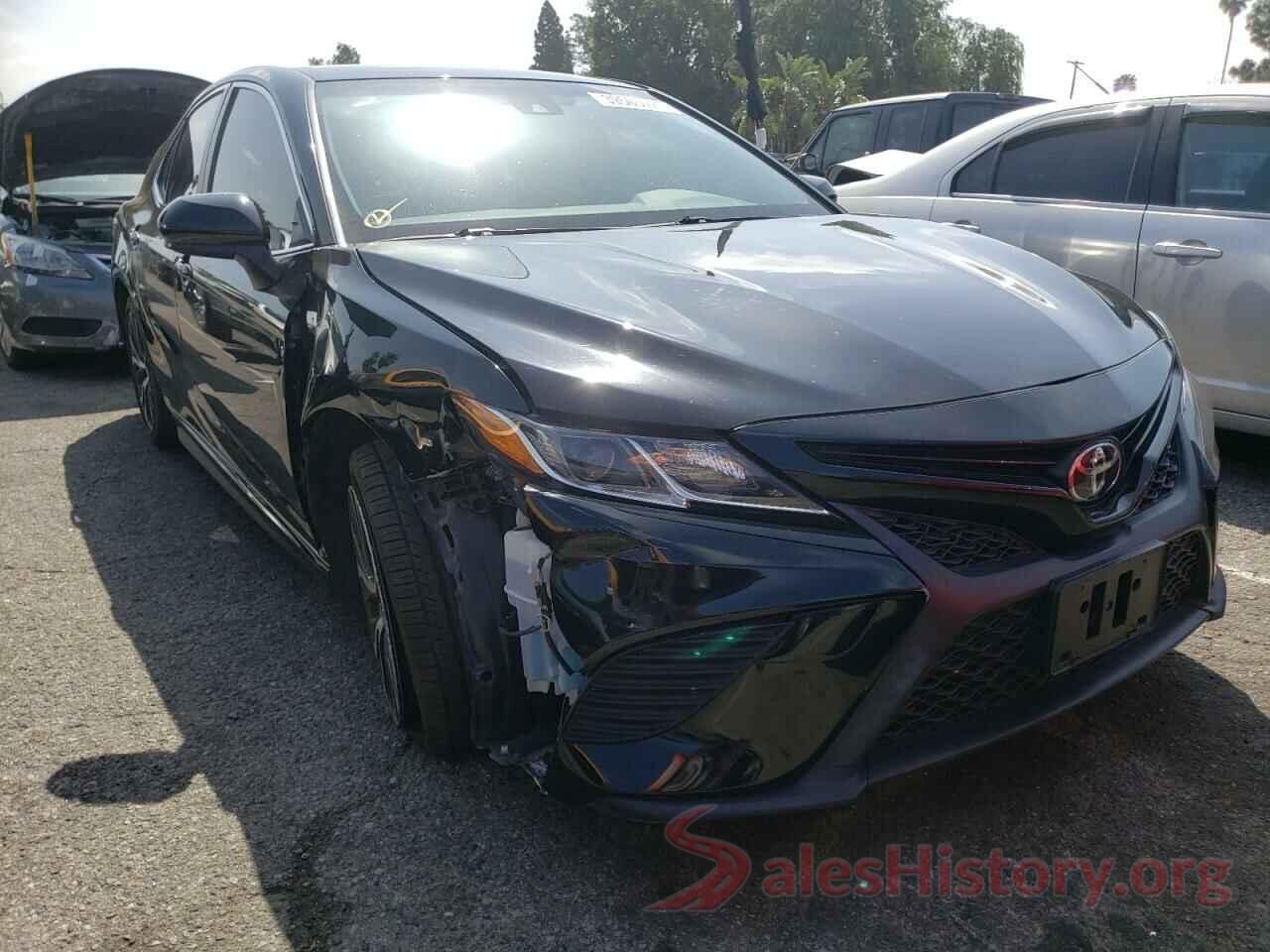 JTNB11HK9J3038498 2018 TOYOTA CAMRY