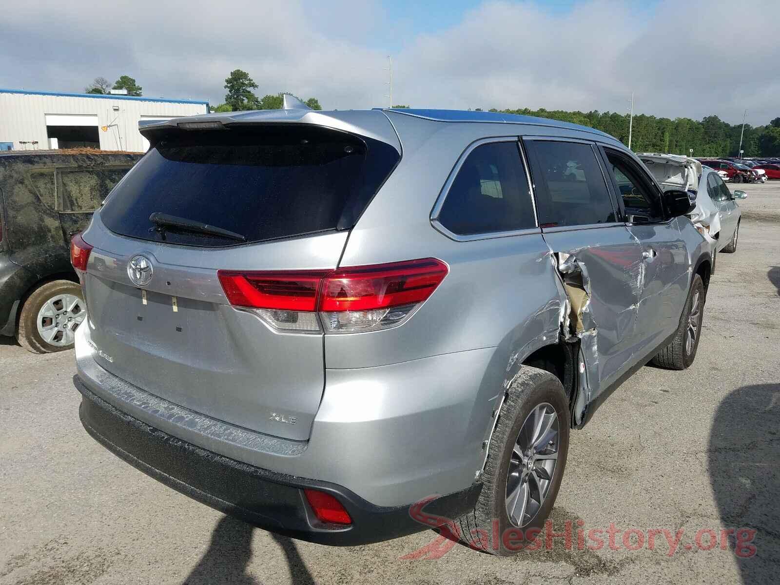 5TDKZRFH2KS560425 2019 TOYOTA HIGHLANDER