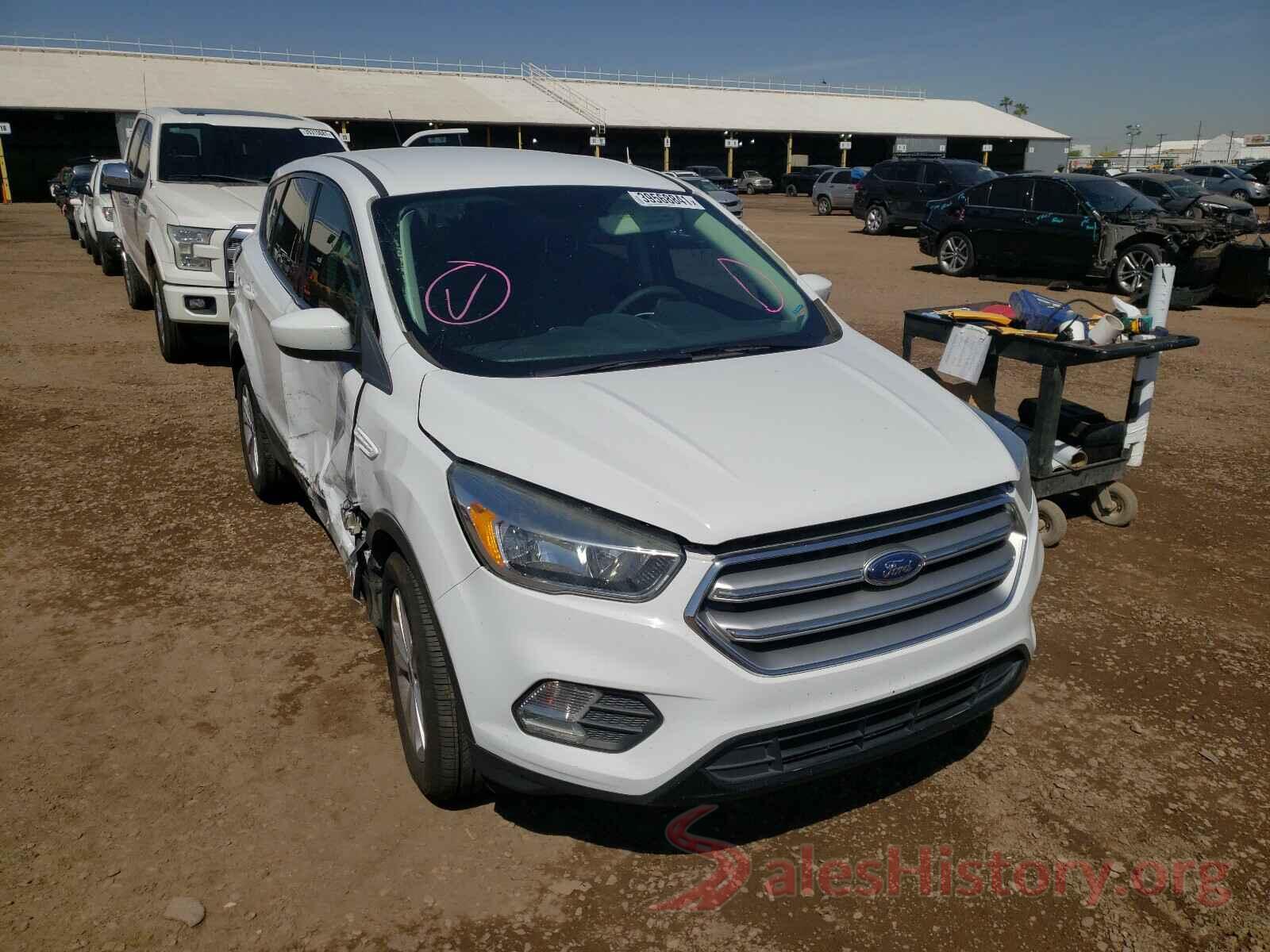 1FMCU0GD7HUD20457 2017 FORD ESCAPE