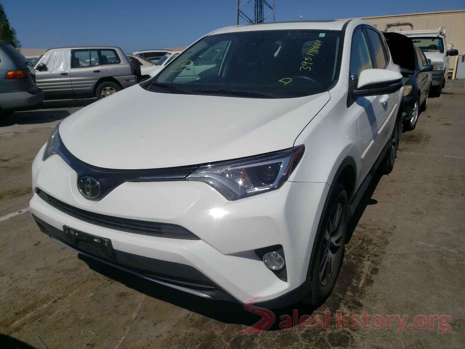 2T3WFREV5JW432128 2018 TOYOTA RAV4